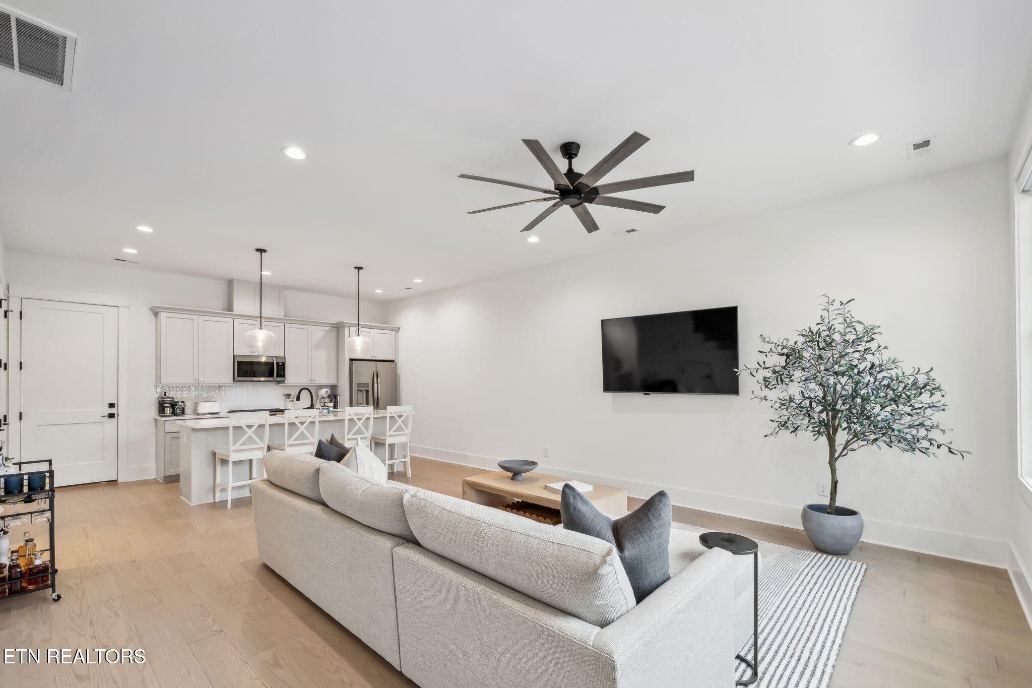 Homes for sale in Knoxville, TN | 9835 Clingmans Dome Dr, Knoxville, TN 37922 | MLS# 3066756