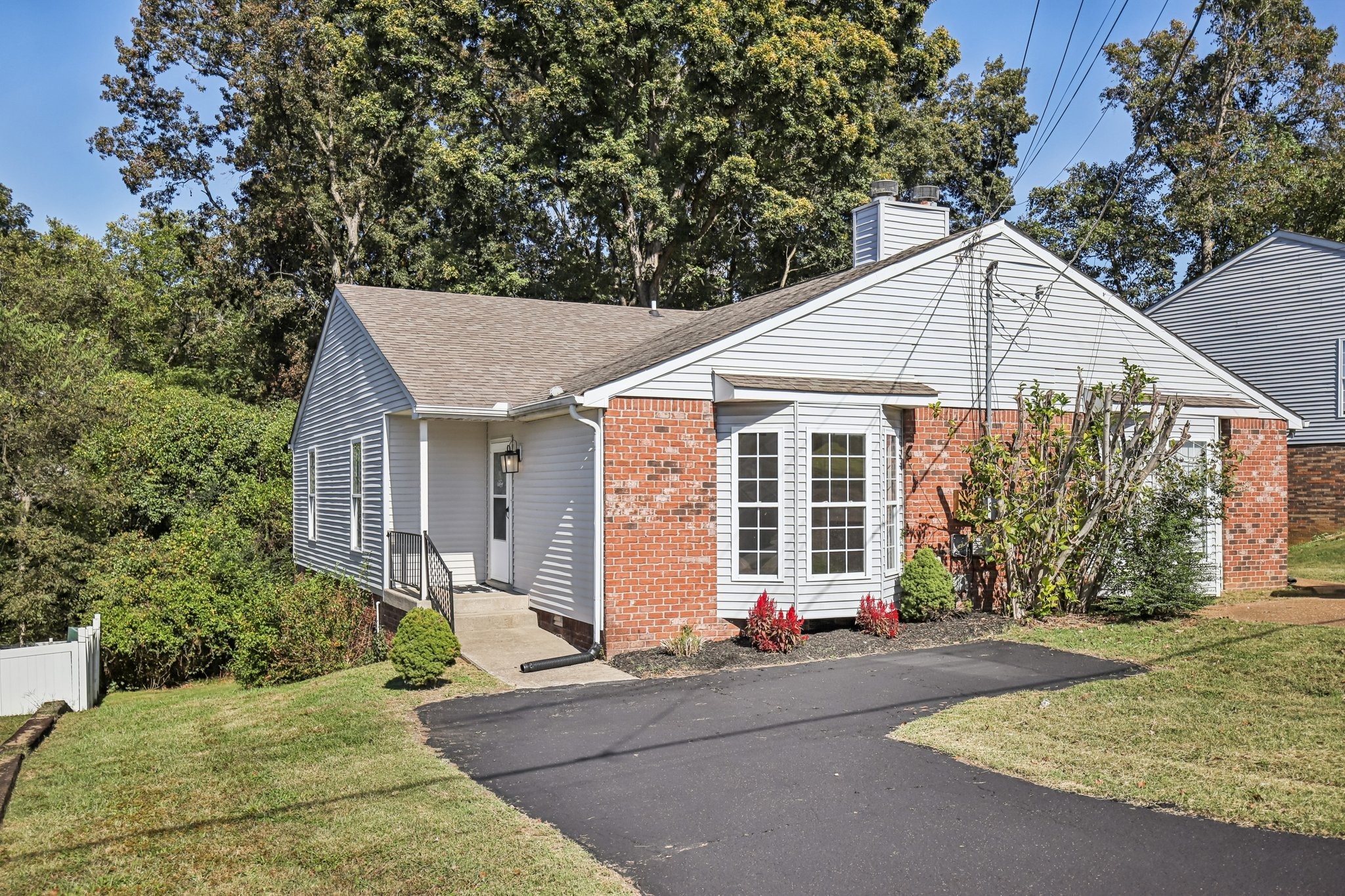 Homes for sale in Nashville, TN | 1110 Cabana Dr, Nashville, TN 37214 | MLS# 3017600