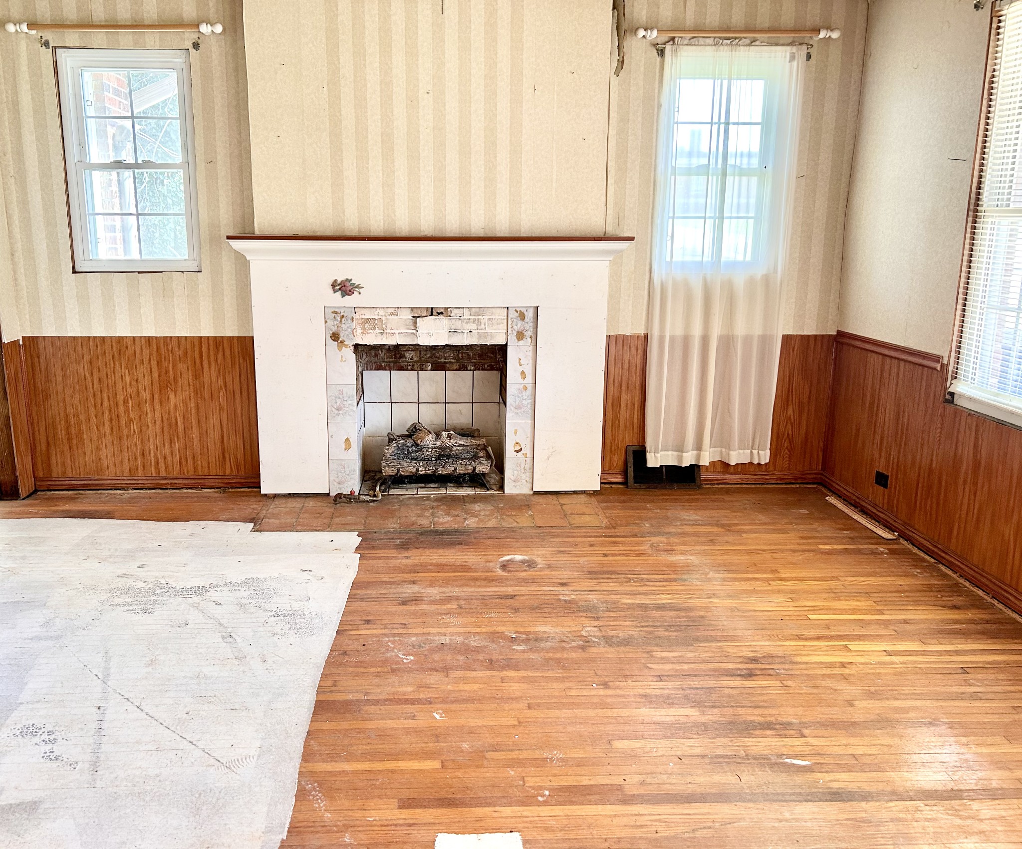 Homes for sale in Camden, TN | 122 W Lake St, Camden, TN 38320 | MLS# 3030927