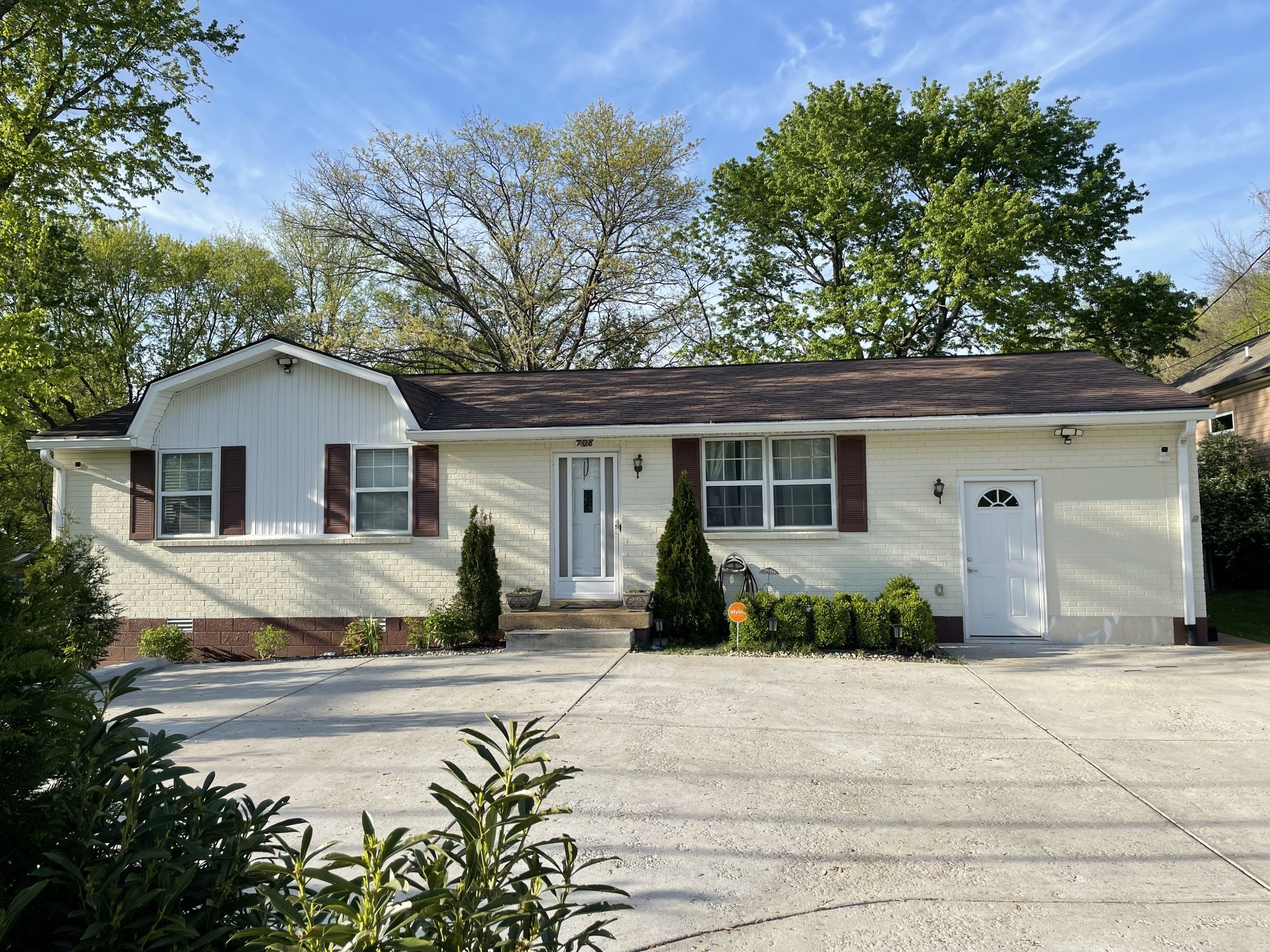 Homes for sale in Antioch, TN | 708 Richards Rd, Antioch, TN 37013 | MLS# 3041269