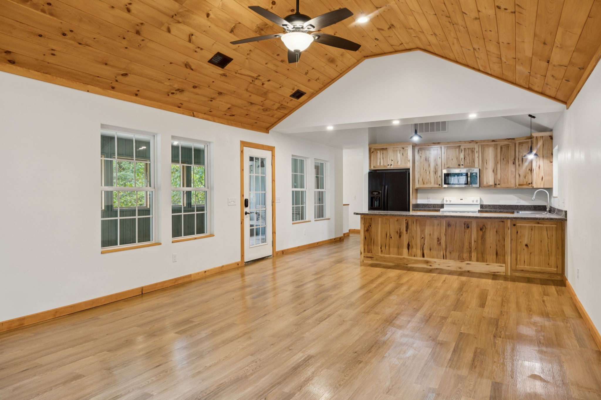 Homes for sale in Ashland City, TN | 1011 Owen Ct, Ashland City, TN 37015 | MLS# 3038112