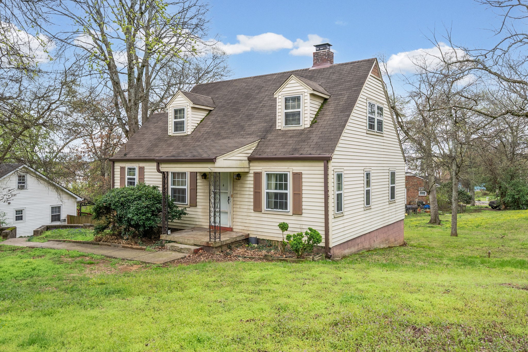 Homes for sale in Nashville, TN | 210 Cliffdale Rd, Nashville, TN 37214 | MLS# 3046435