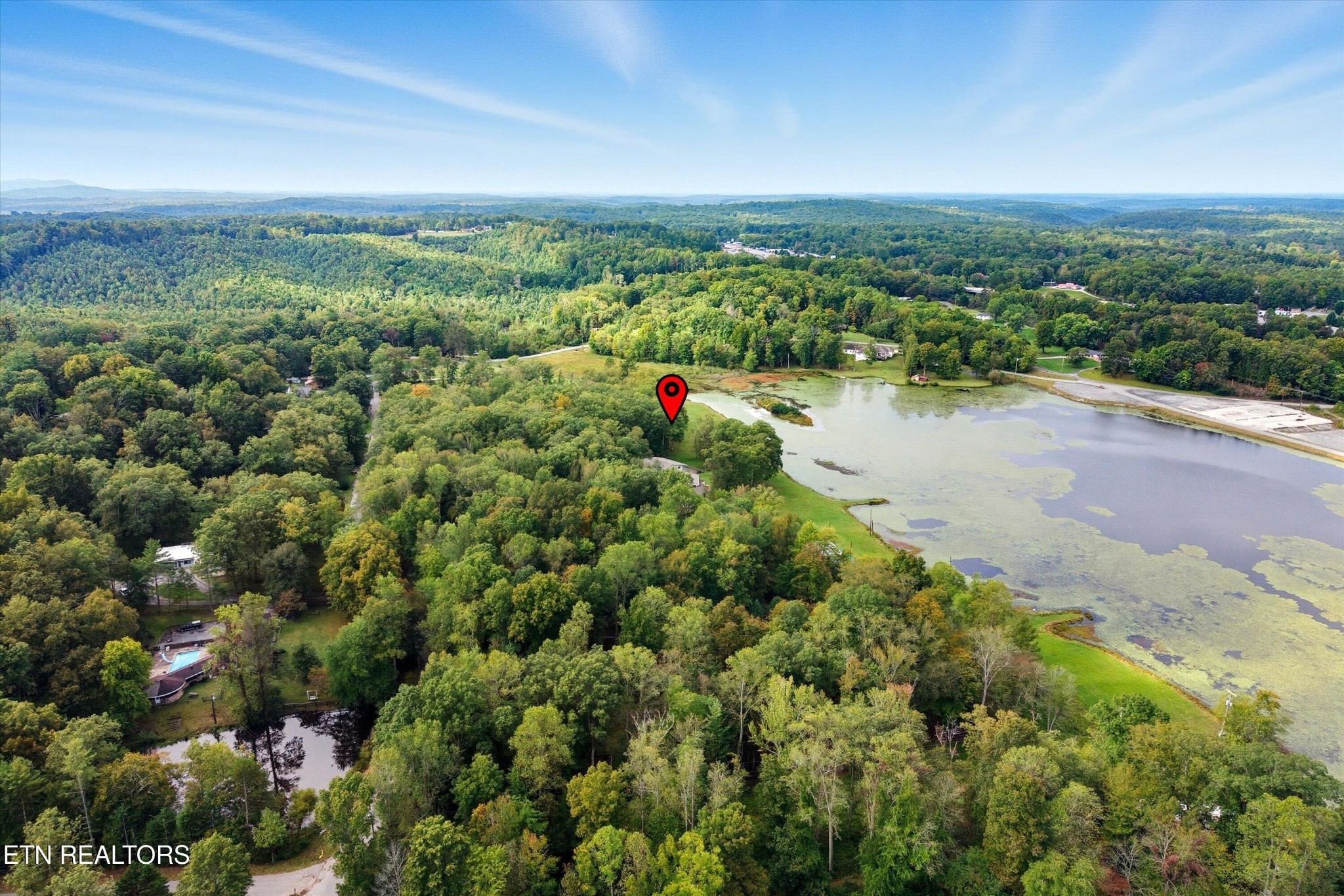 Homes for sale in Oneida, TN | 605 S Lake Dr, Oneida, TN 37841 | MLS# 3058601