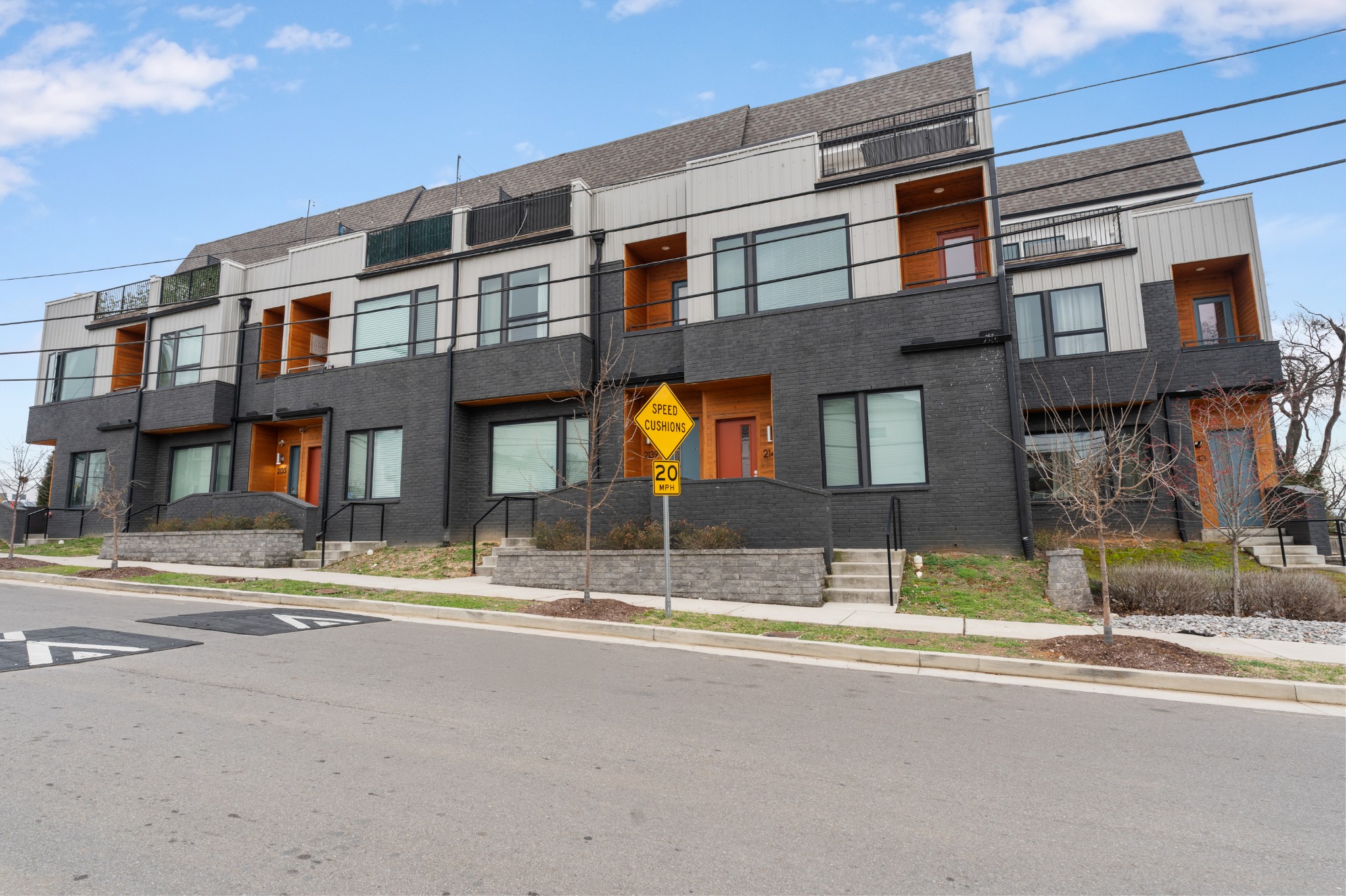 Homes for sale in Nashville, TN | 2139 24Th Ave N, Nashville, TN 37208 | MLS# 3098474