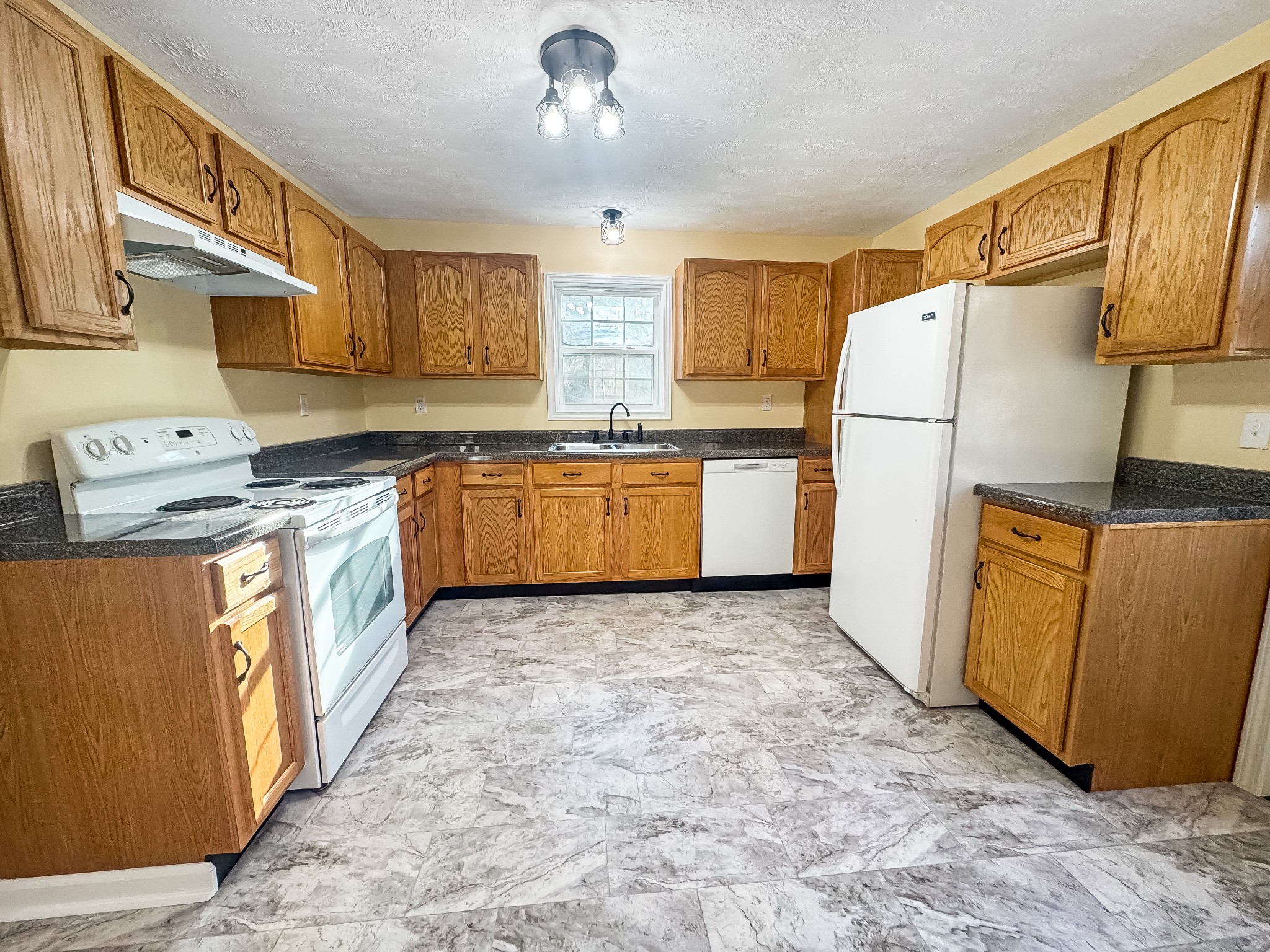 Homes for sale in Big Rock, TN | 608 Big Rock Rd, Big Rock, TN 37023 | MLS# 3067101