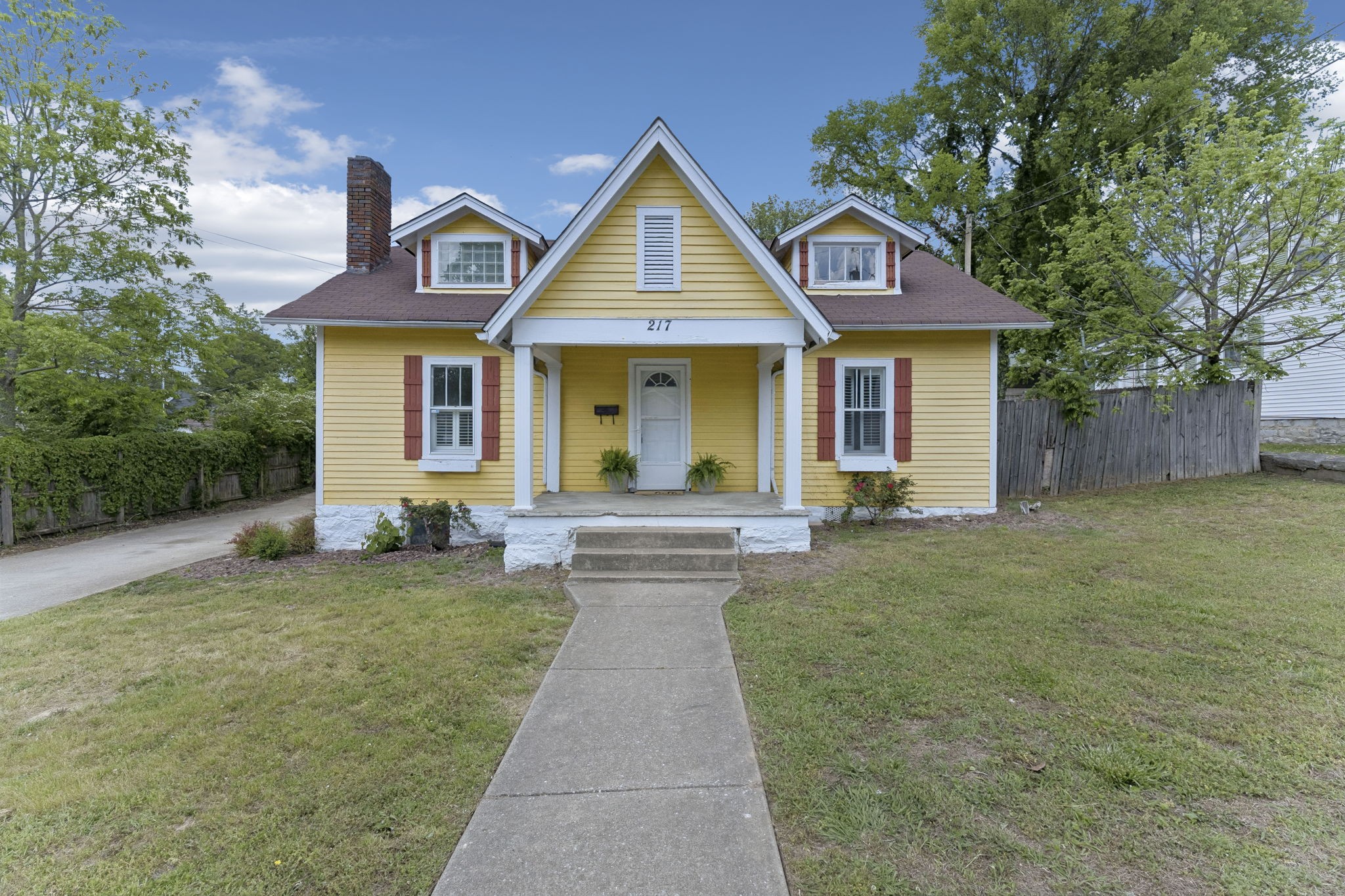 Homes for sale in Carthage, TN | 217 College Ave E, Carthage, TN 37030 | MLS# 3164212