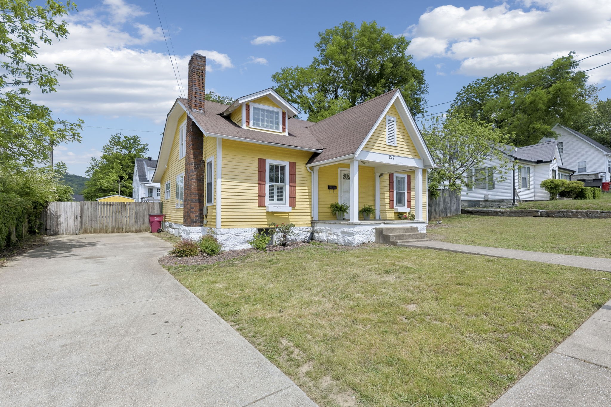 Homes for sale in Carthage, TN | 217 College Ave E, Carthage, TN 37030 | MLS# 3164212