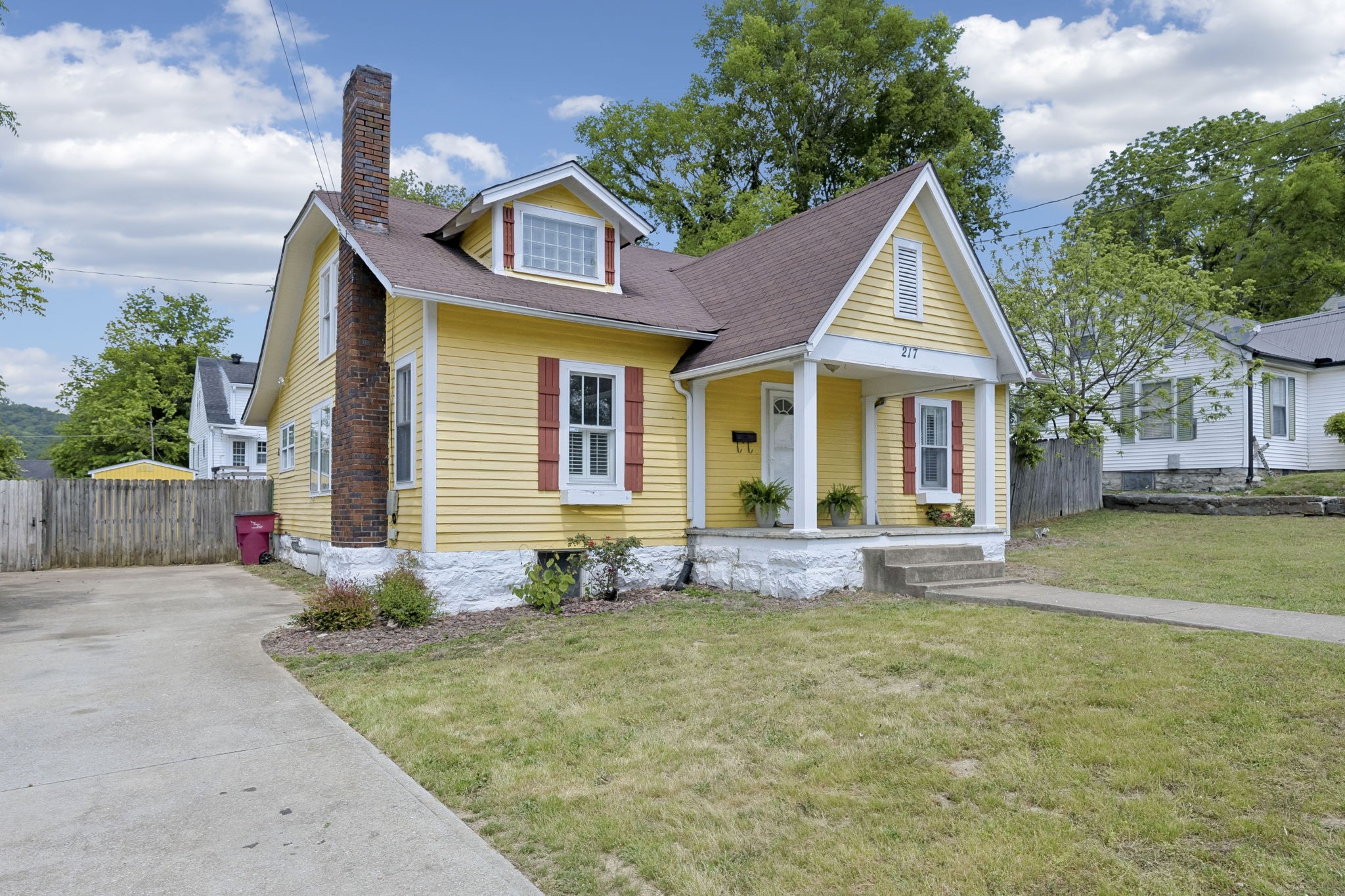 Homes for sale in Carthage, TN | 217 College Ave E, Carthage, TN 37030 | MLS# 3164212