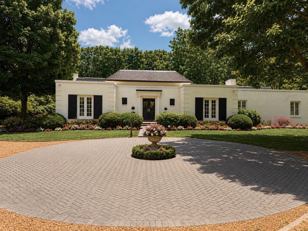 Homes for sale in Nashville, TN | 305 Davidson Rd, Nashville, TN 37205 | MLS# 3074062