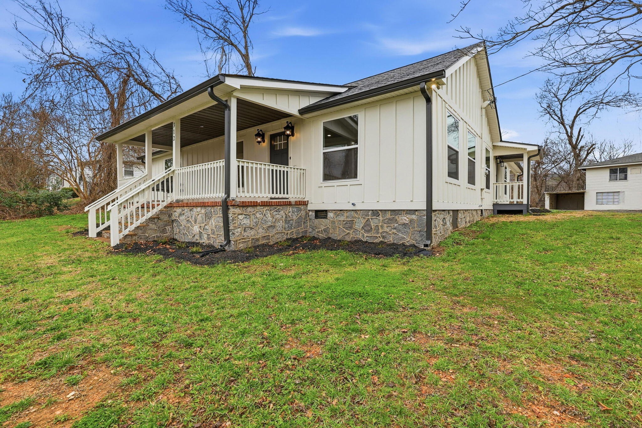 Homes for sale in Chattanooga, TN | 312 Sims Dr, Chattanooga, TN 37415 | MLS# 3131303