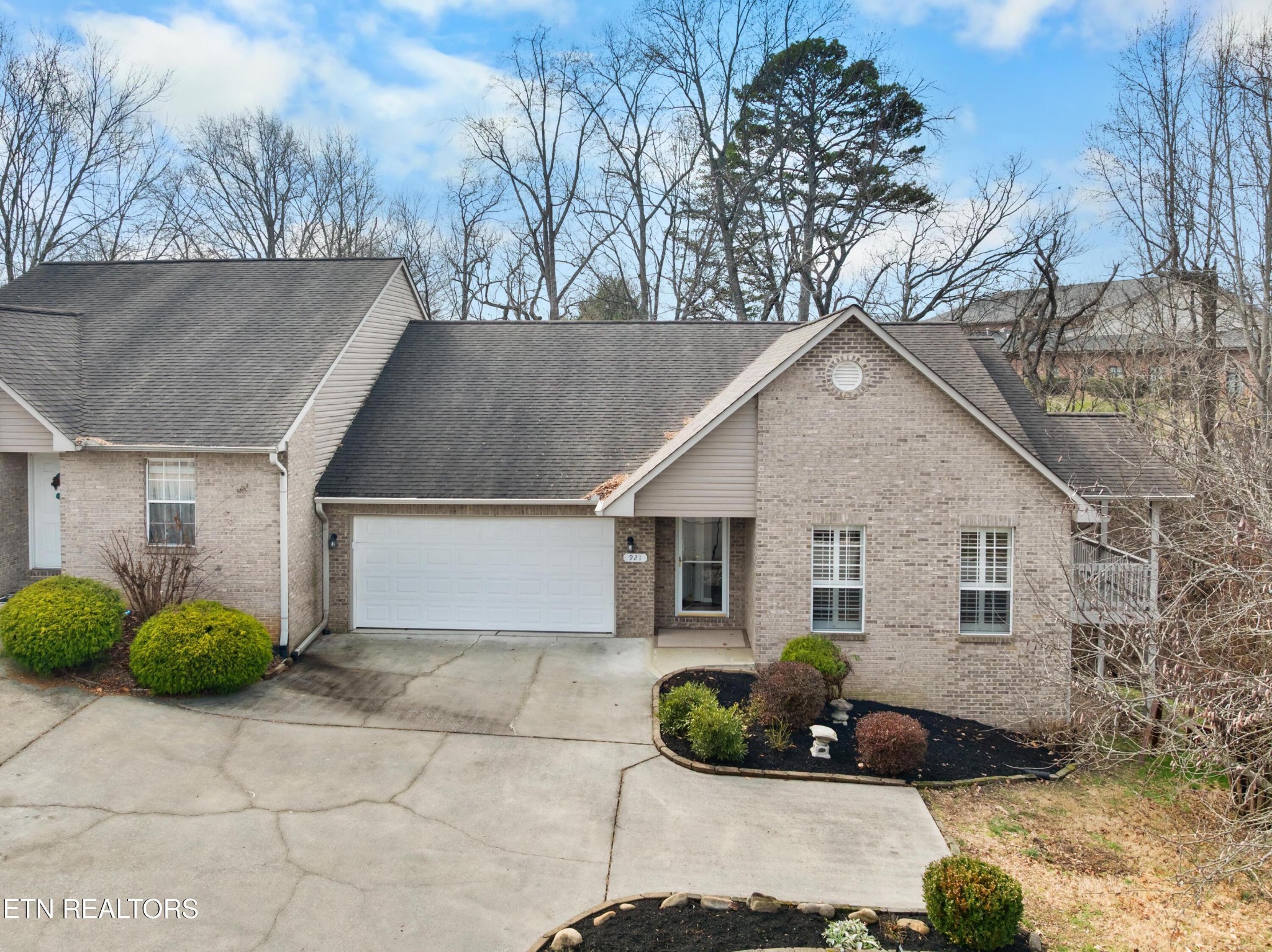 3rd image of 921 Mercer Dr, Maryville, TN 37801 | MLS# 3113393