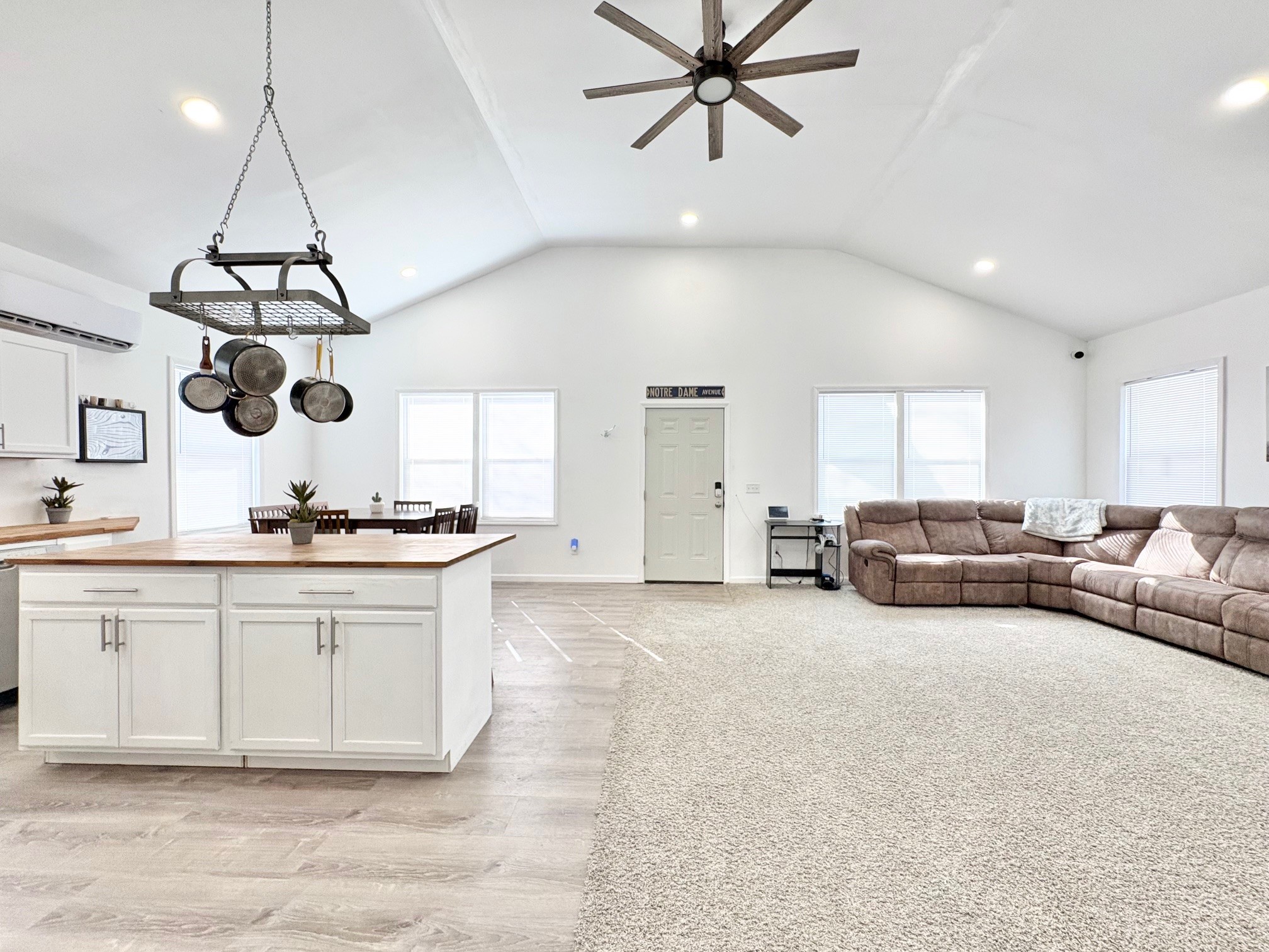 Homes for sale in Castalian Springs, TN | 2450 Hwy 231 S, Castalian Springs, TN 37031 | MLS# 3117072