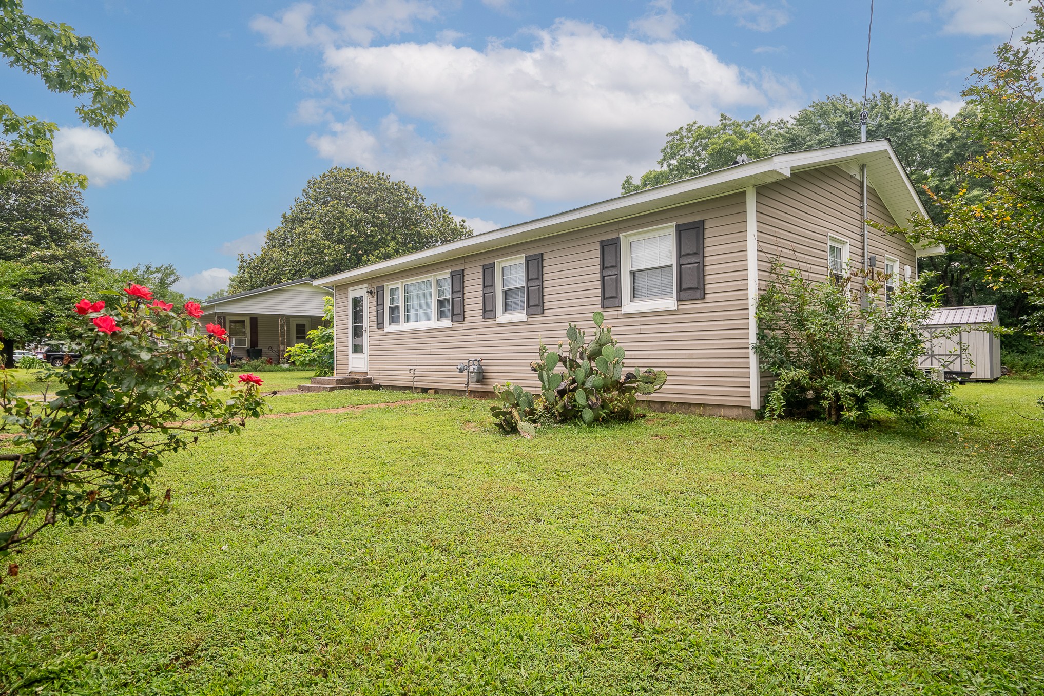 Homes for sale in Loretto, TN | 502 N Main St, Loretto, TN 38469 | MLS# 3118226