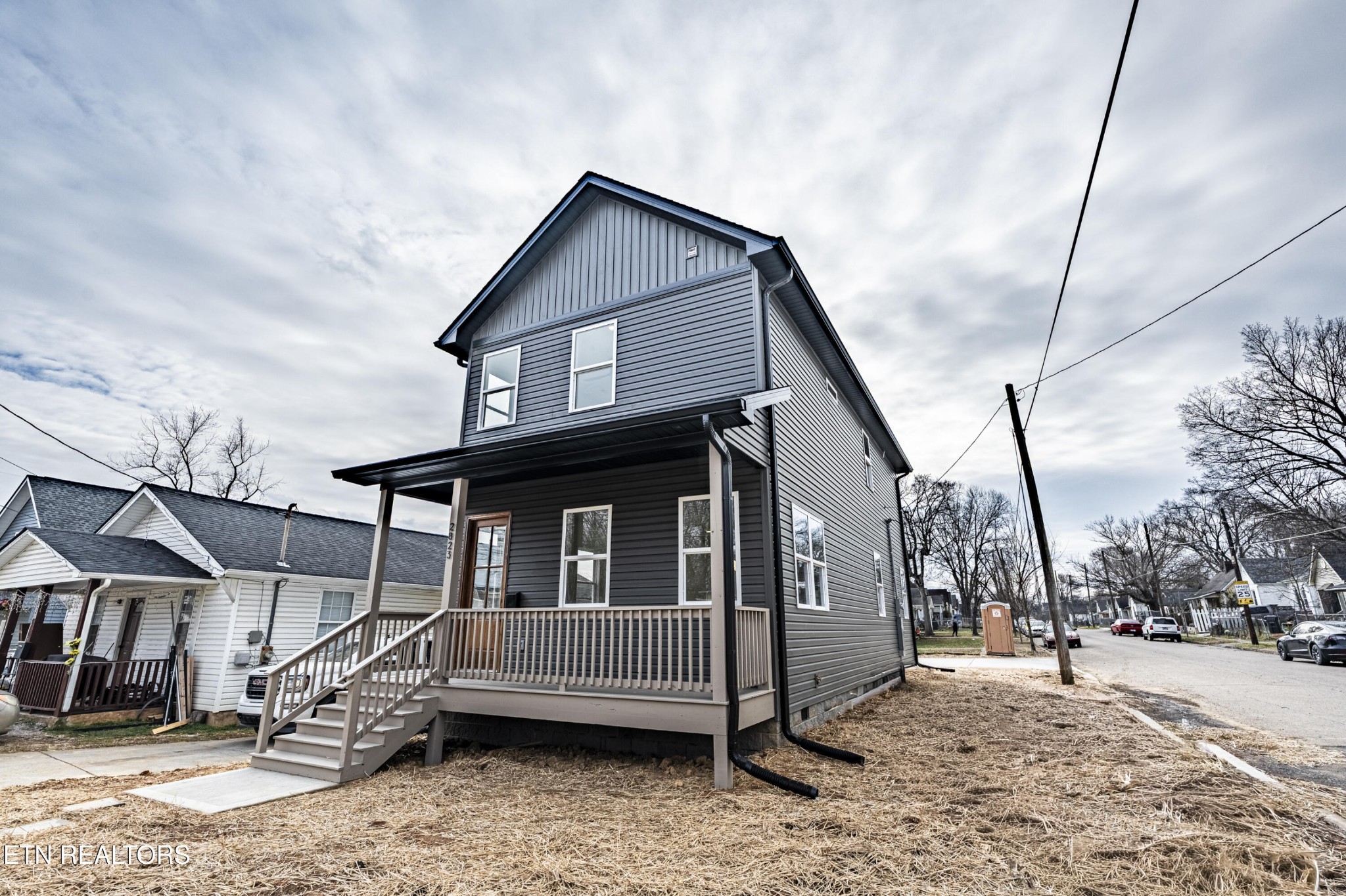 Homes for sale in Knoxville, TN | 2823 Johnston St, Knoxville, TN 37921 | MLS# 3118434