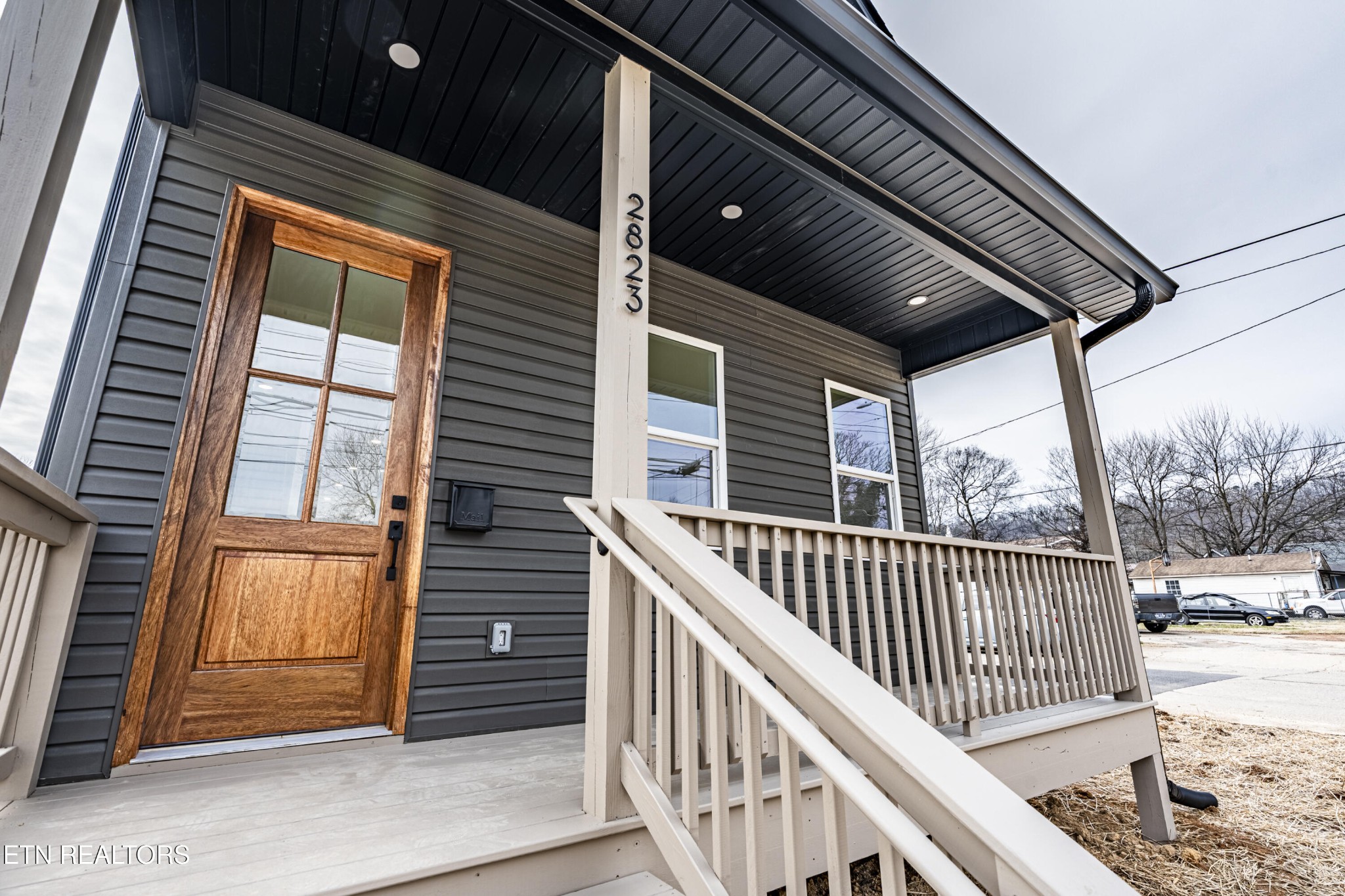 Homes for sale in Knoxville, TN | 2823 Johnston St, Knoxville, TN 37921 | MLS# 3118434