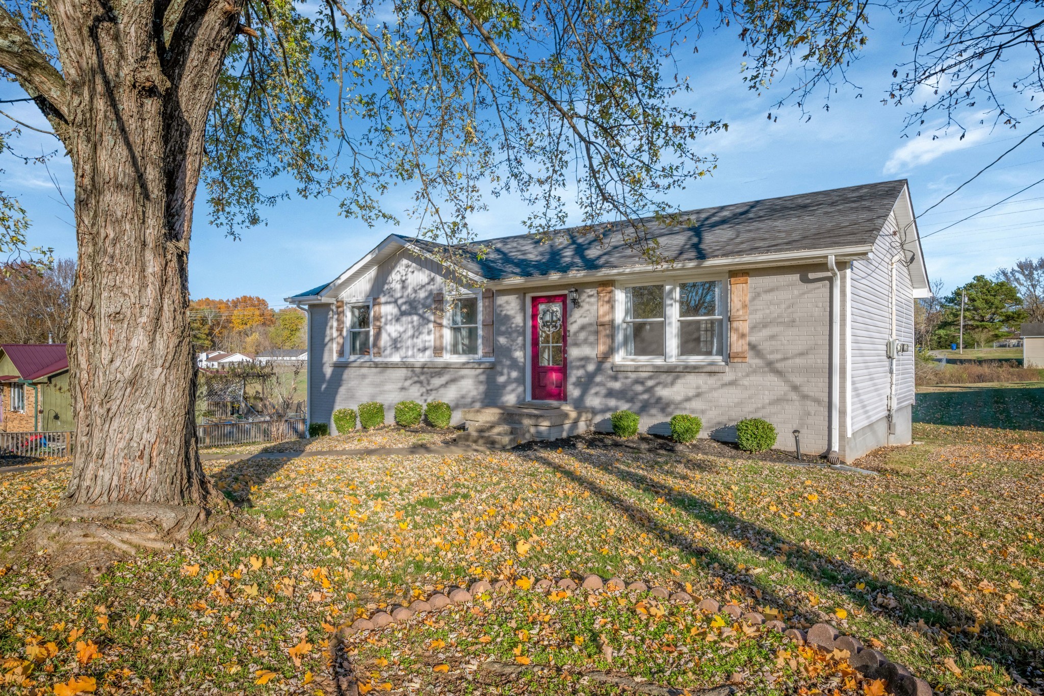 Homes for sale in Clarksville, TN | 2809 Sparrow Dr, Clarksville, TN 37040 | MLS# 3122017