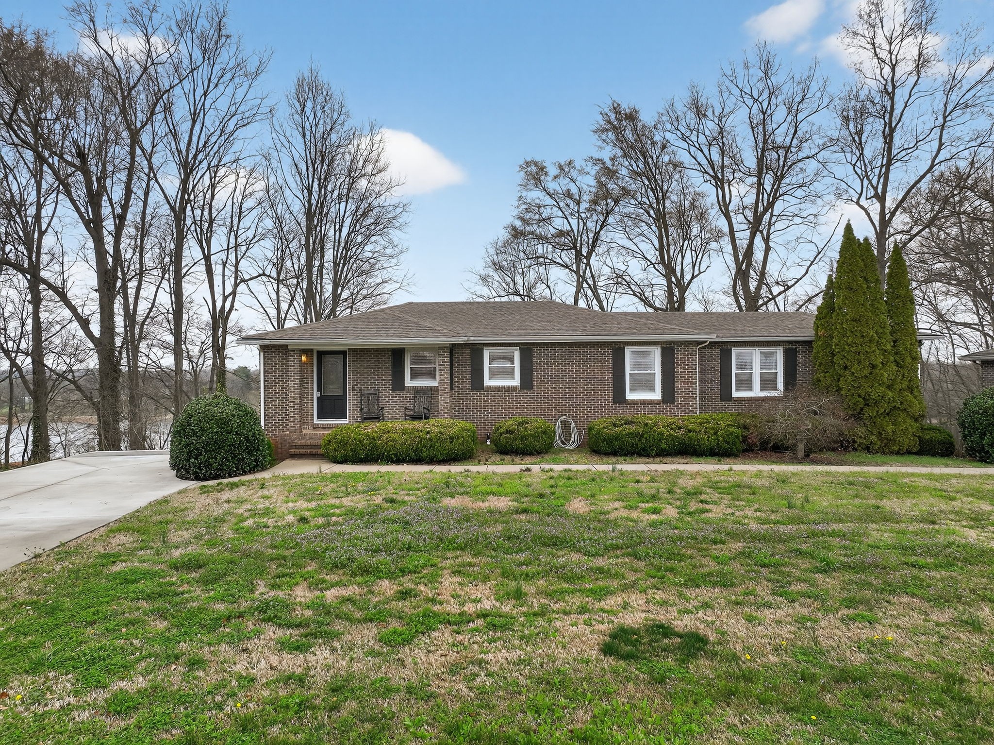 Homes for sale in Winchester, TN | 232 Loop Dr, Winchester, TN 37398 | MLS# 3147892