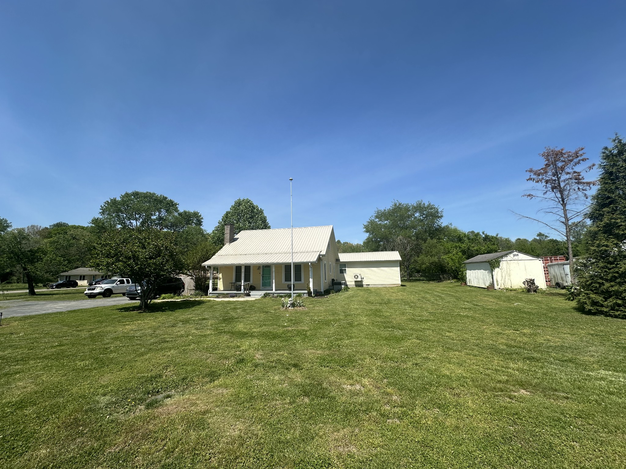 Homes for sale in Lawrenceburg, TN | 2342 Pulaski Hwy, Lawrenceburg, TN 38464 | MLS# 3133021