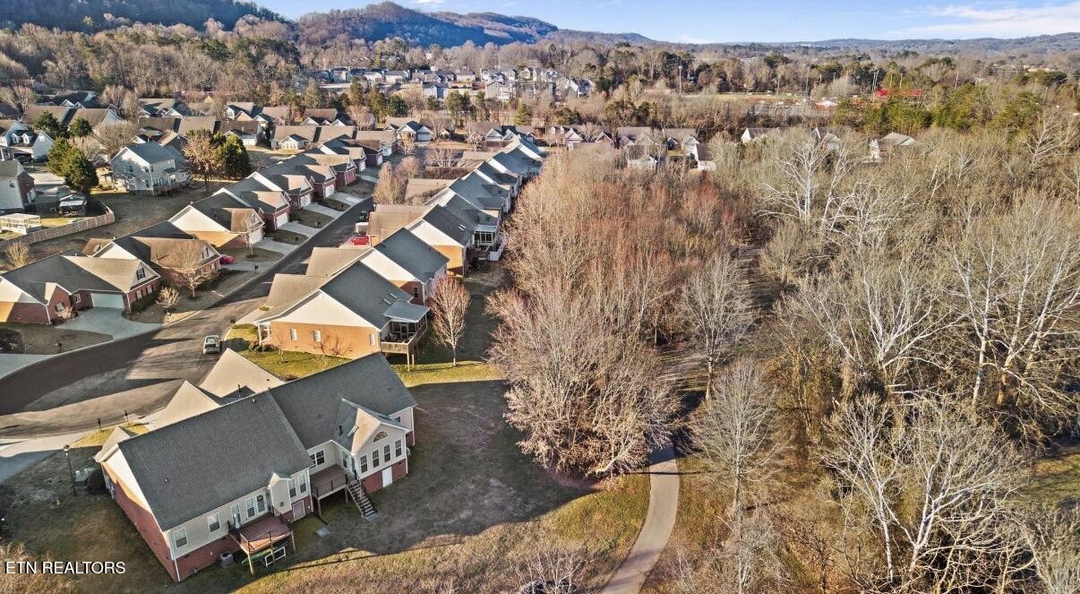 Homes for sale in Knoxville, TN | 4651 Oak Meadow Way, Knoxville, TN 37918 | MLS# 3132124