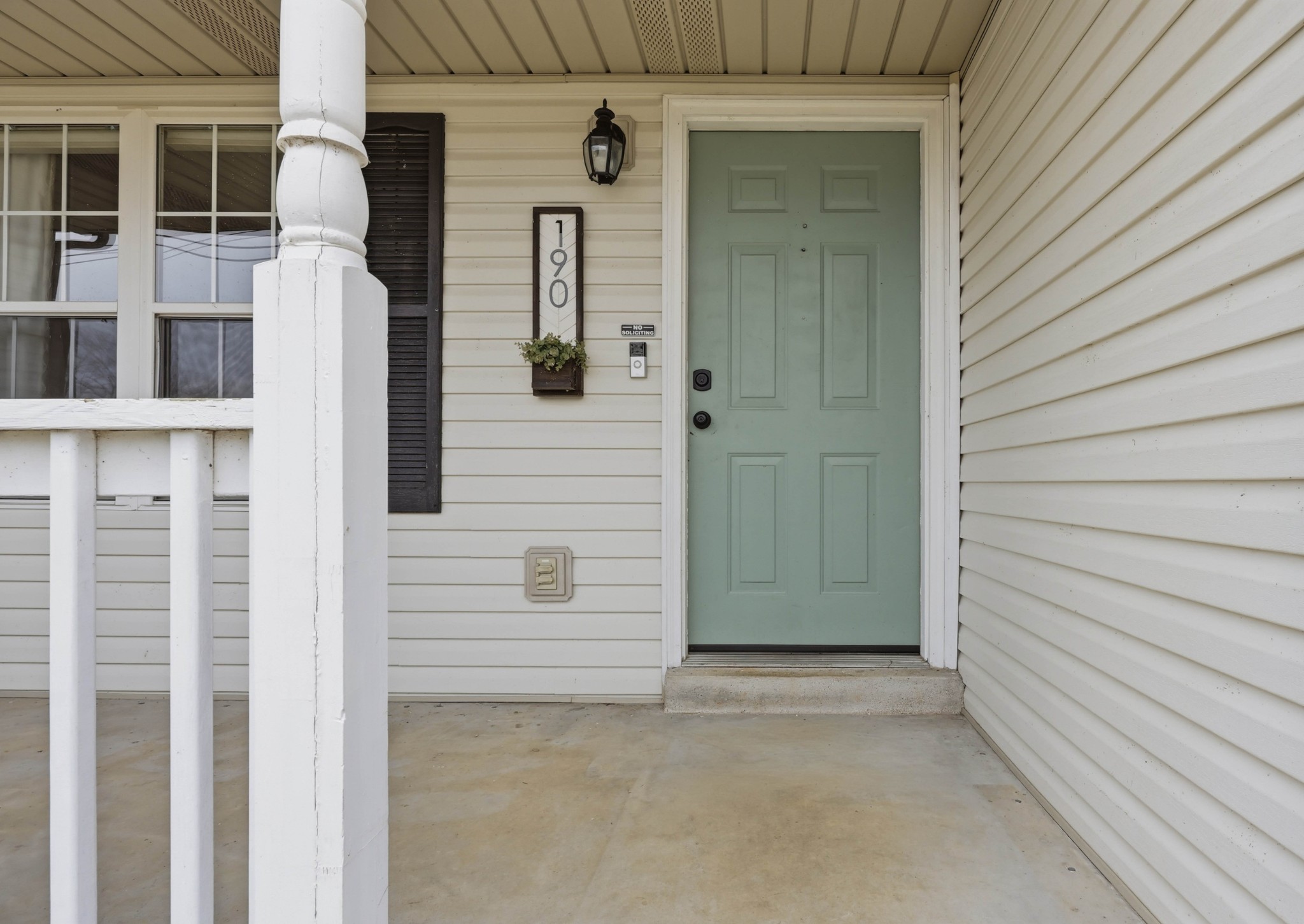 Homes for sale in Clarksville, TN | 190 Cummings Creek Rd, Clarksville, TN 37042 | MLS# 3134005