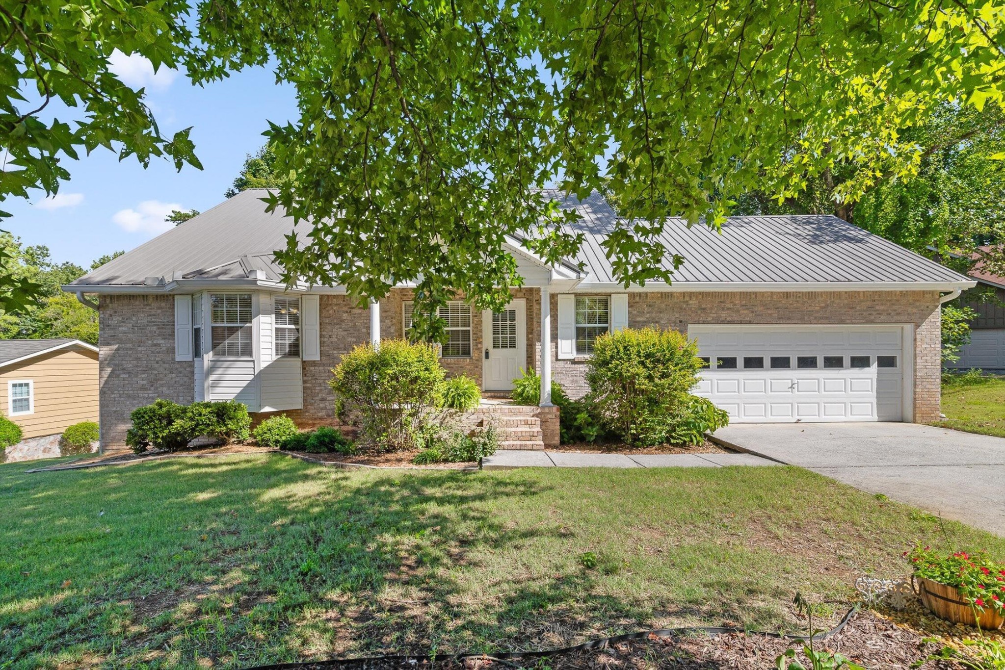 Homes for sale in Chattanooga, TN | 8719 Glenaire Dr, Chattanooga, TN 37416 | MLS# 3134962