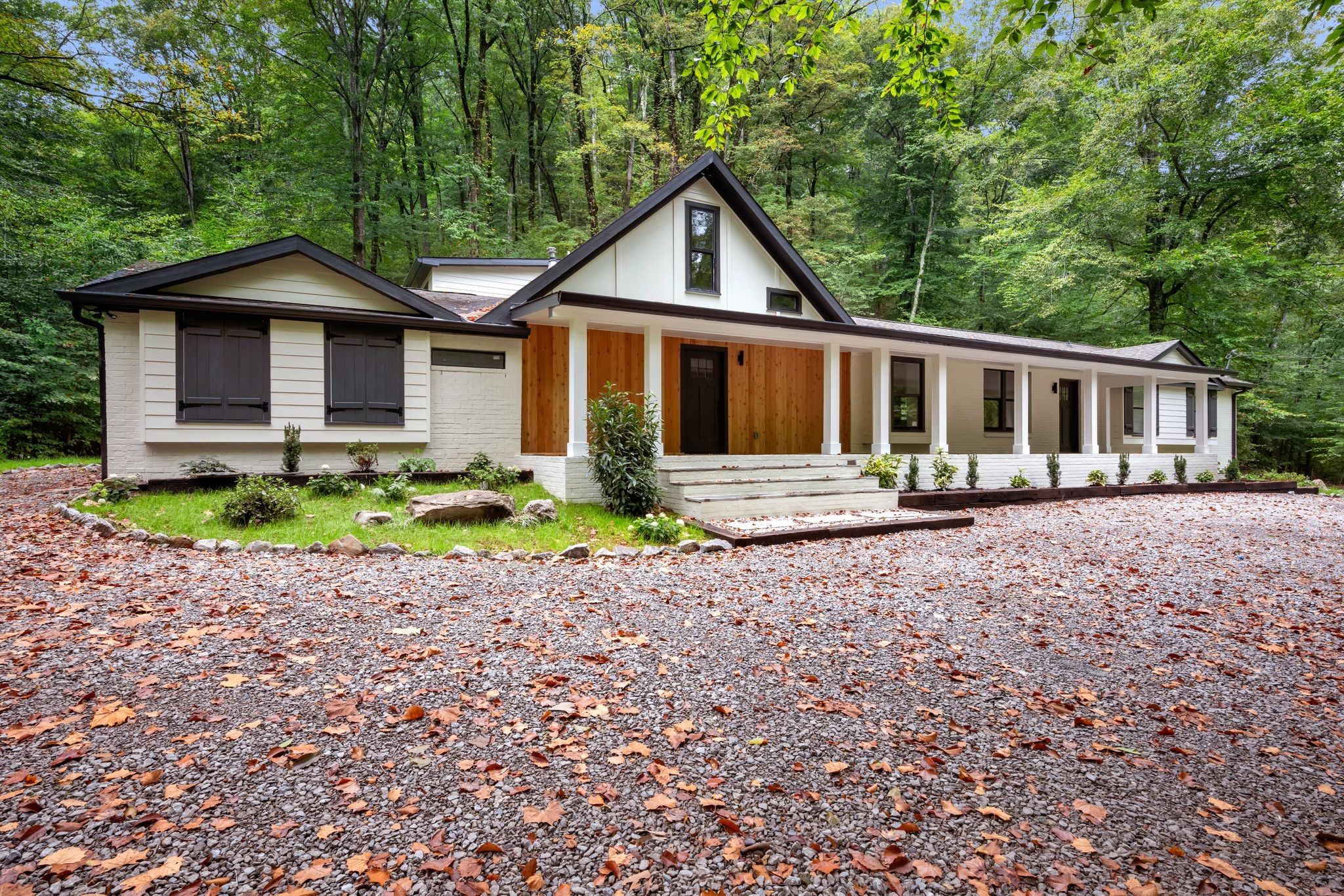 Homes for sale in Pegram, TN | 1032 Paint Pony Trl, Pegram, TN 37143 | MLS# 3138494