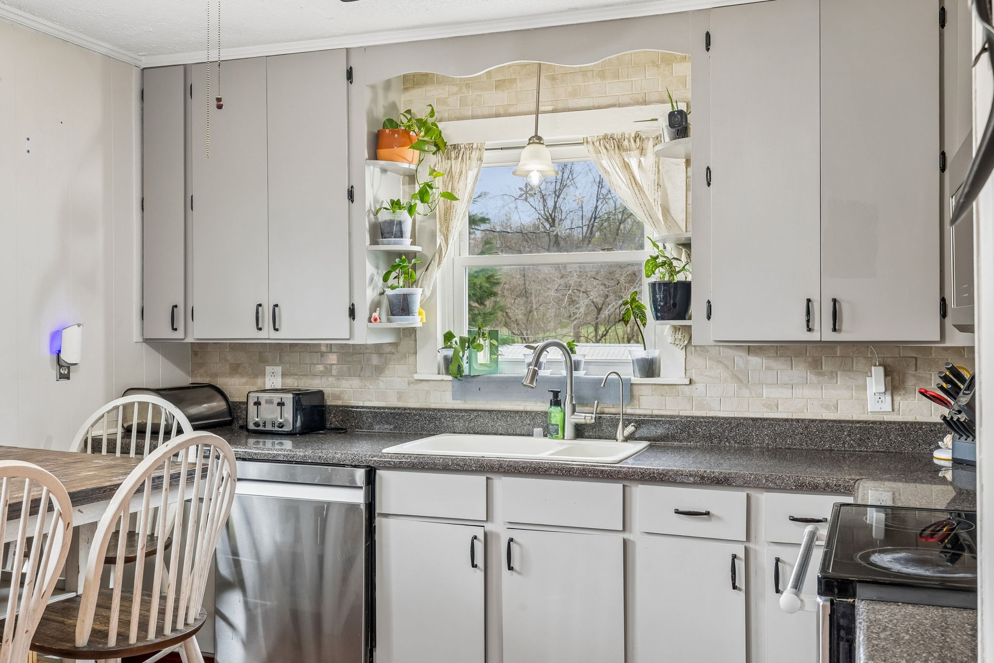 Homes for sale in Burns, TN | 1027 Mulberry St, Burns, TN 37029 | MLS# 3155272