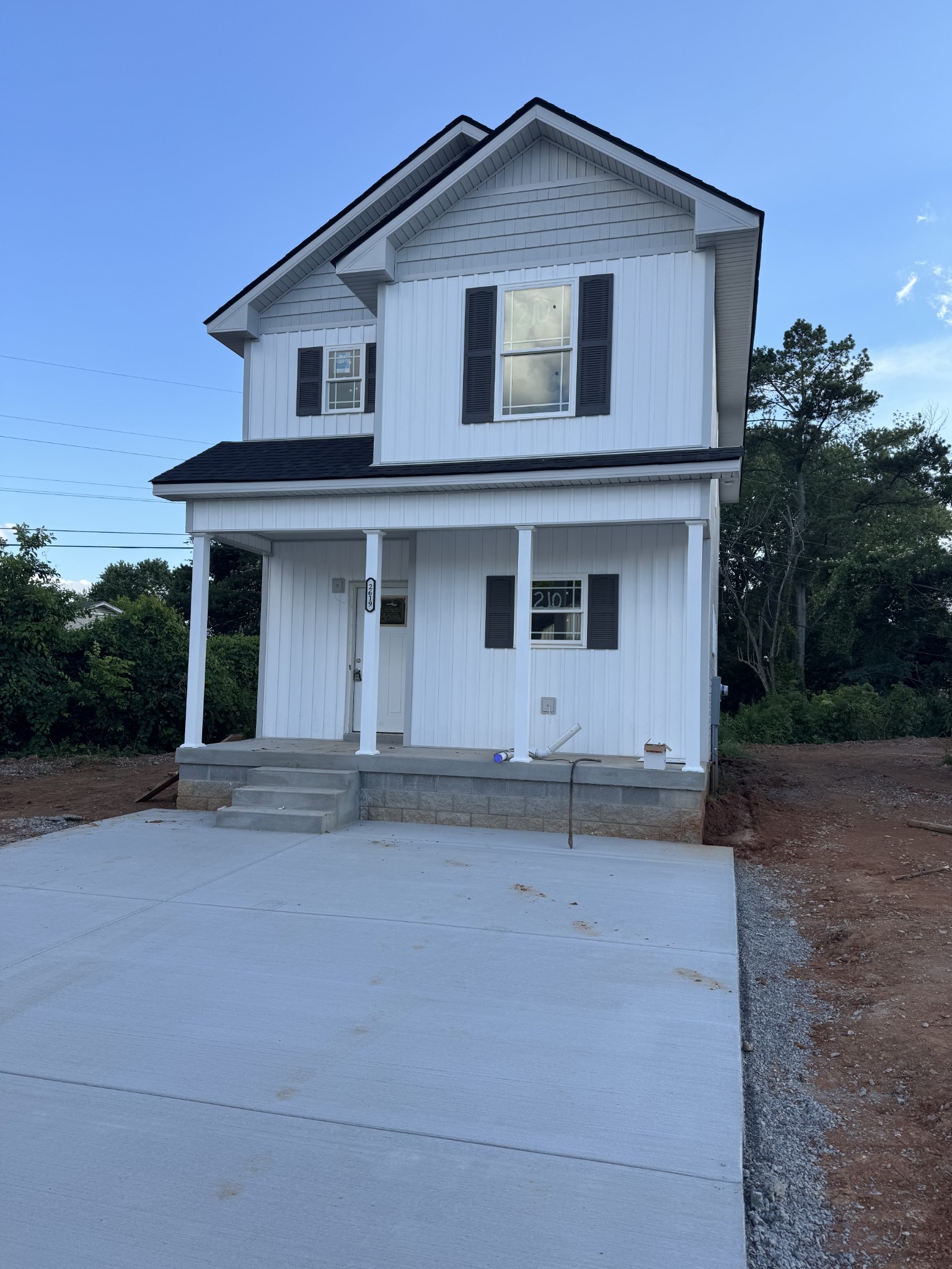 Homes for sale in Clarksville, TN | 2619 Scott Dr, Clarksville, TN 37042 | MLS# 3138514