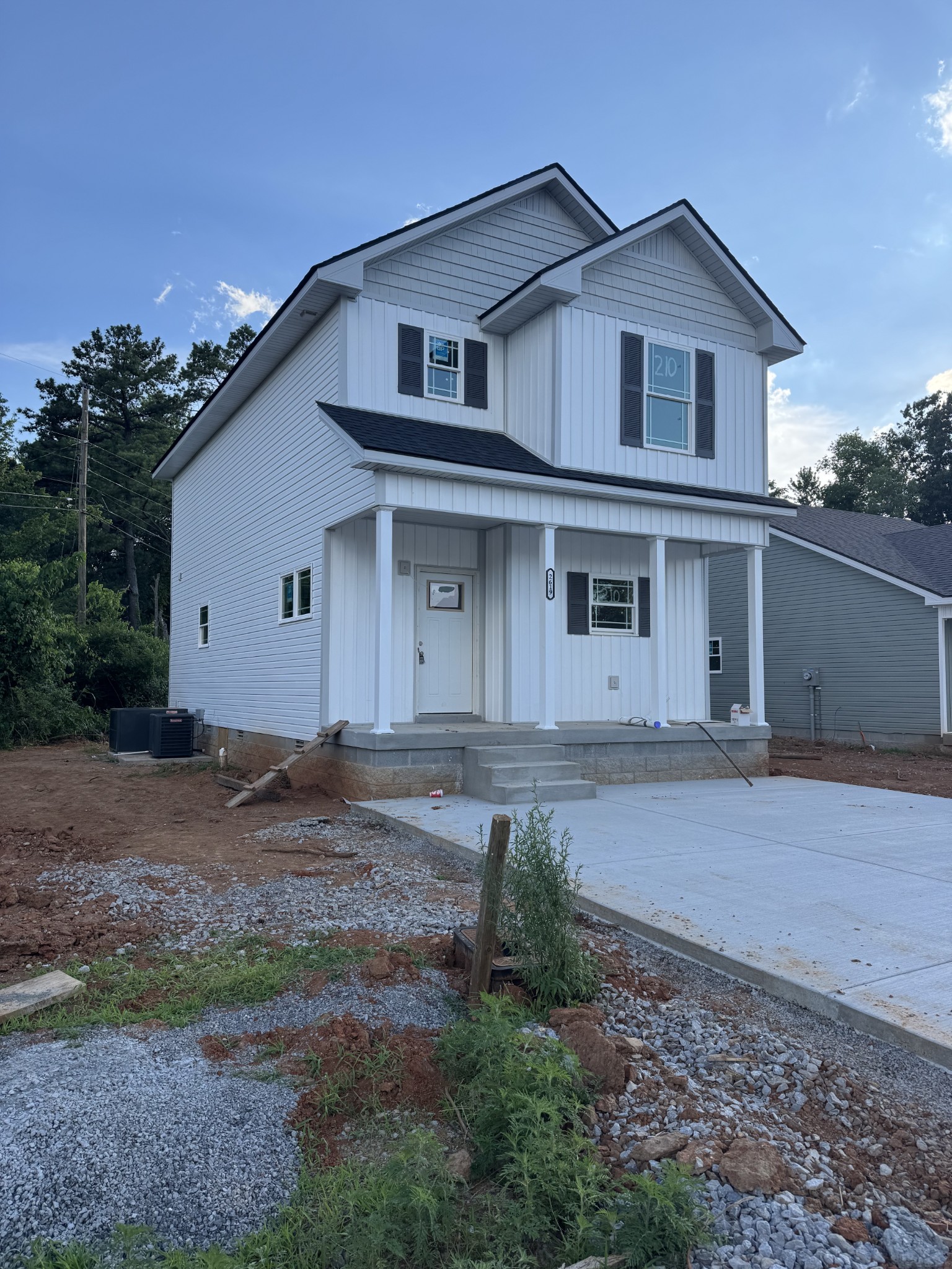 Homes for sale in Clarksville, TN | 2619 Scott Dr, Clarksville, TN 37042 | MLS# 3138514