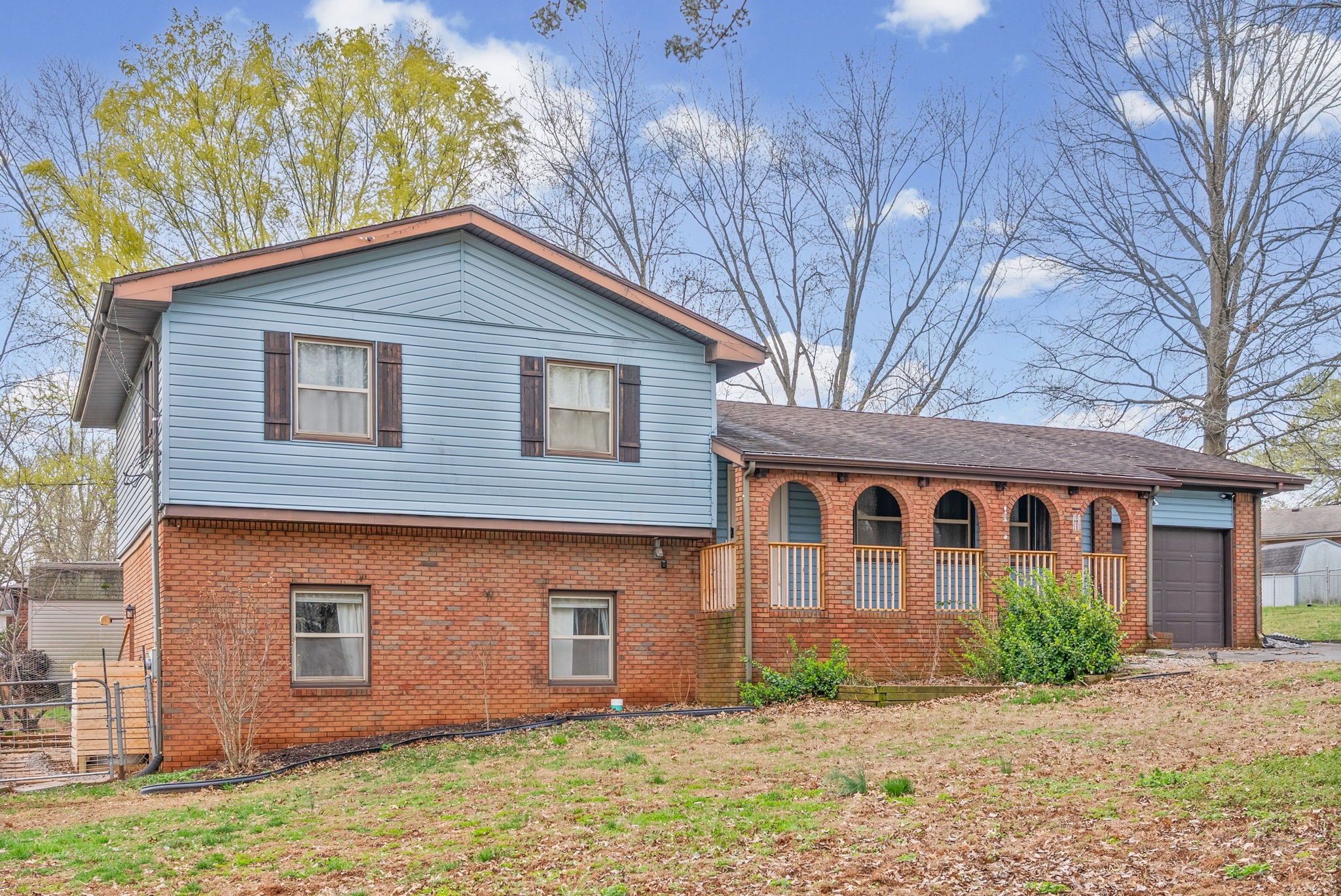 Homes for sale in Hopkinsville, KY | 303 Bradley Ct, Hopkinsville, KY 42240 | MLS# 3155126