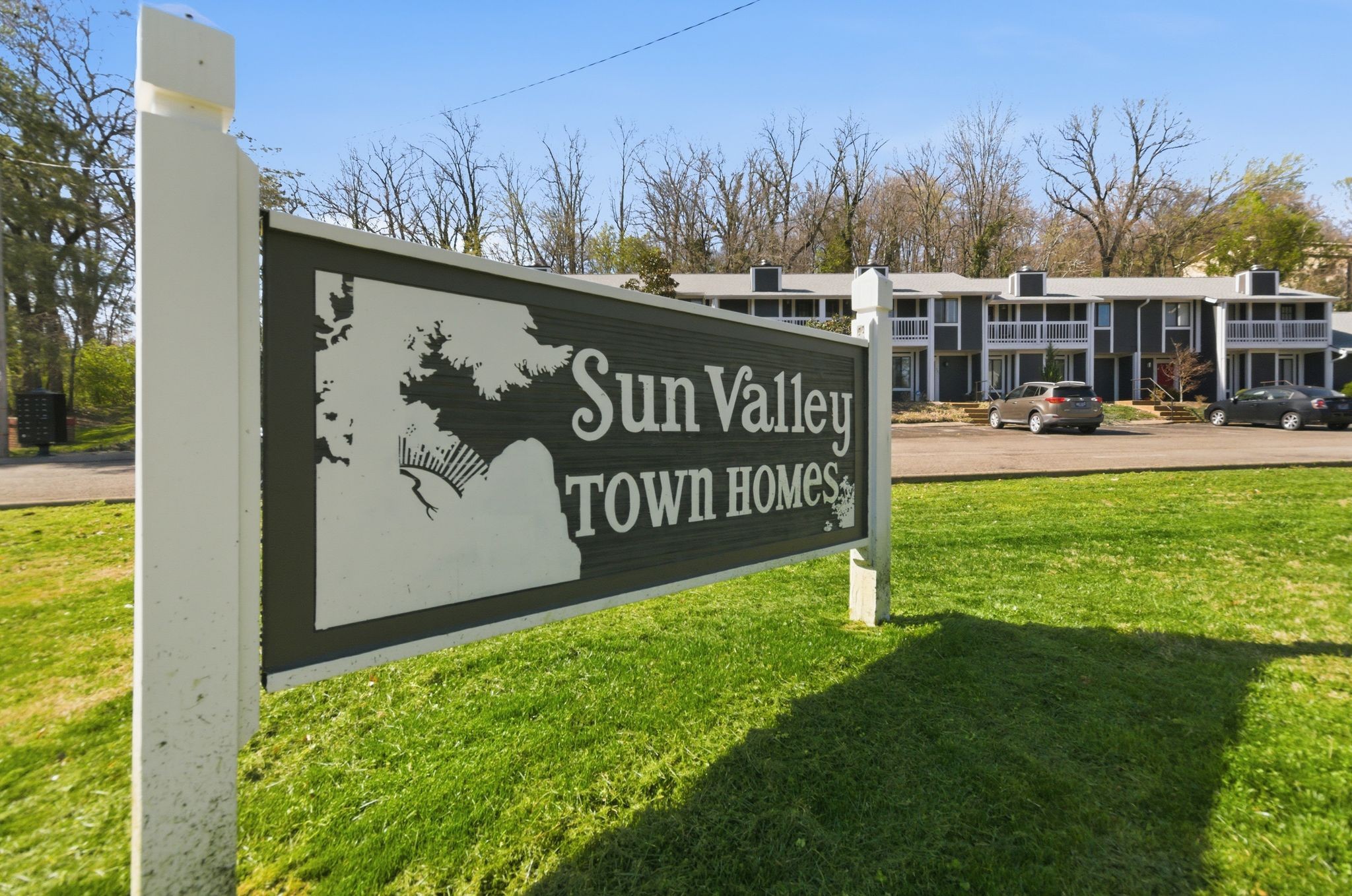 Homes for sale in Nashville, TN | 413 Sunvalley W, Nashville, TN 37221 | MLS# 3154889