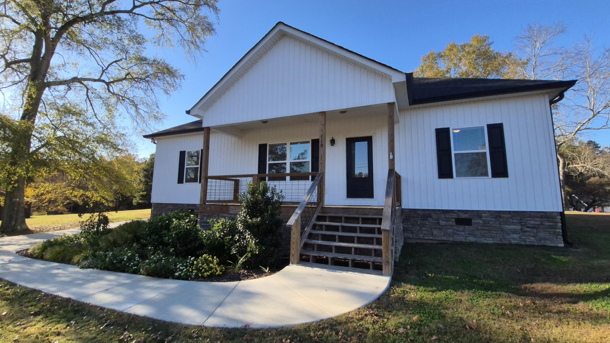 Homes for sale in Bridgeport, AL | 110 Hess Dr, Bridgeport, AL 35740 | MLS# 3146660