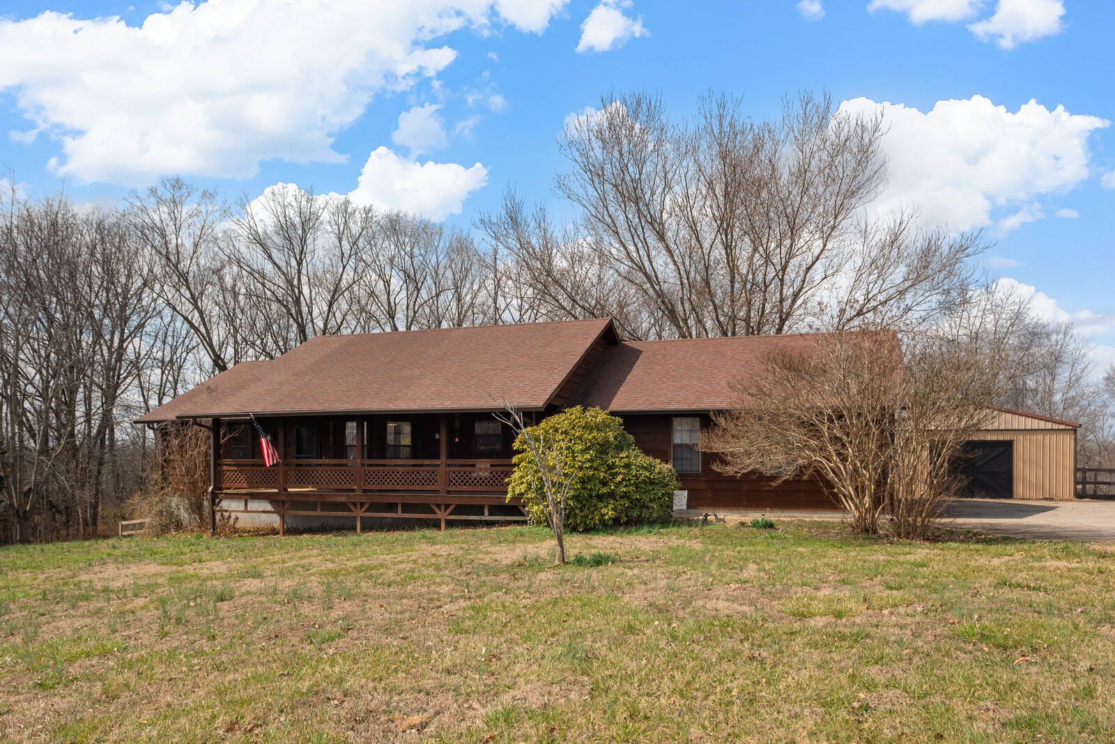 Homes for sale in Woodlawn, TN | 2427 Toler Rd, Woodlawn, TN 37191 | MLS# 3154694