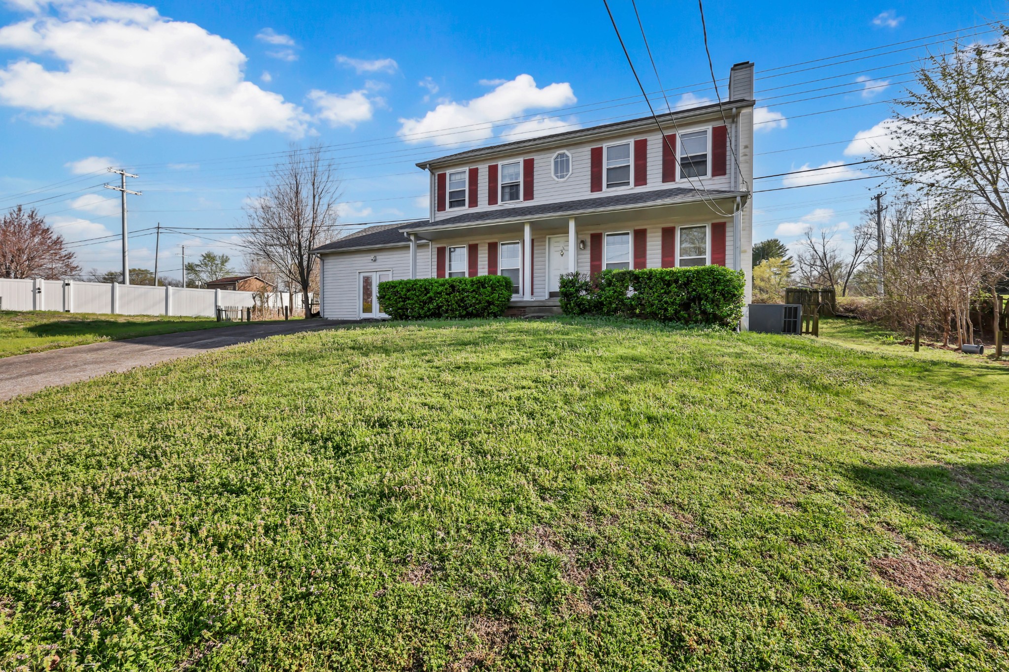 Homes for sale in Clarksville, TN | 1025 Dandelion Dr, Clarksville, TN 37042 | MLS# 3155029