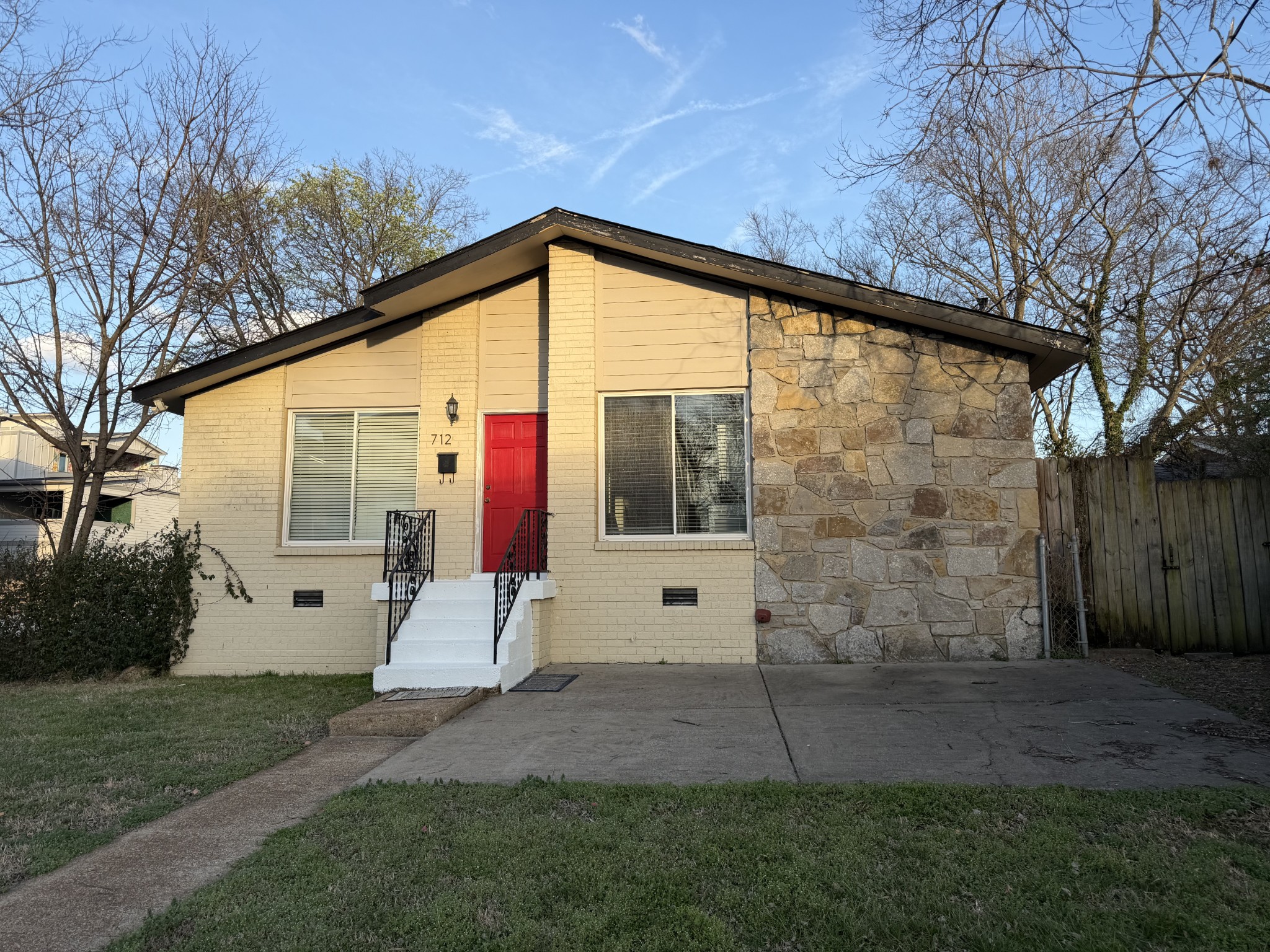 Homes for sale in Nashville, TN | 712 14th Ave S, Nashville, TN 37203 | MLS# 3147982