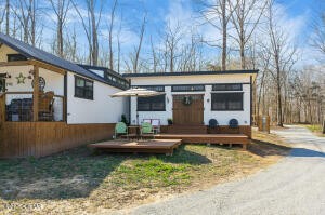 Homes for sale in Lobelville, TN | 781 Burns Hill Rd, Lobelville, TN 37097 | MLS# 3155613