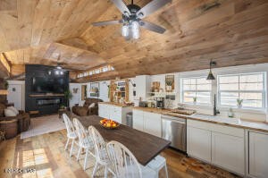 Homes for sale in Lobelville, TN | 781 Burns Hill Rd, Lobelville, TN 37097 | MLS# 3155613