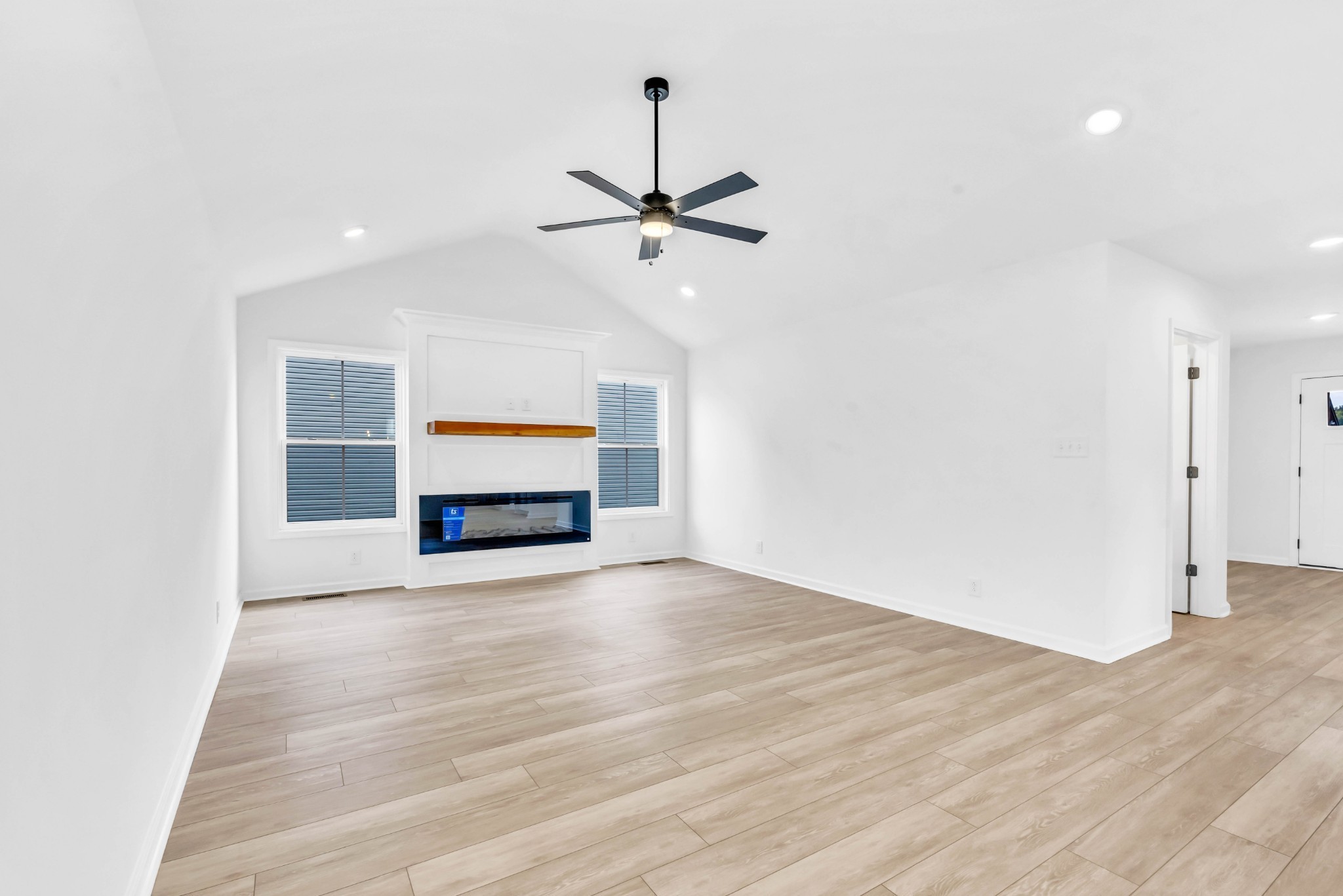 Homes for sale in Clarksville, TN | 1154 Tybee Dr, Clarksville, TN 37042 | MLS# 3152703