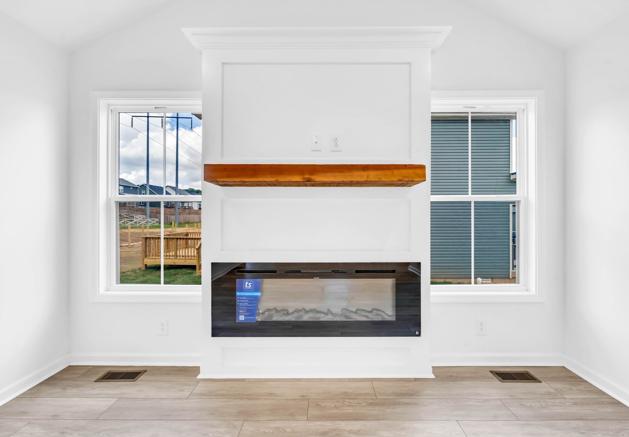 Homes for sale in Clarksville, TN | 1154 Tybee Dr, Clarksville, TN 37042 | MLS# 3152703