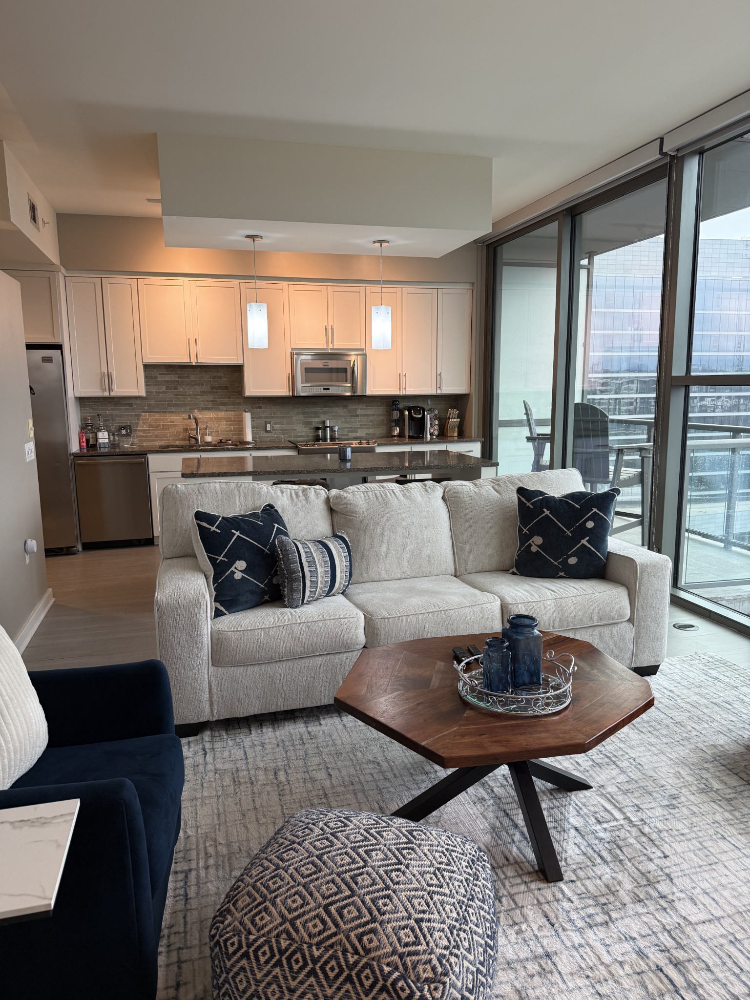 Homes for sale in Nashville, TN | 1212 Laurel St #809, Nashville, TN 37203 | MLS# 3148263