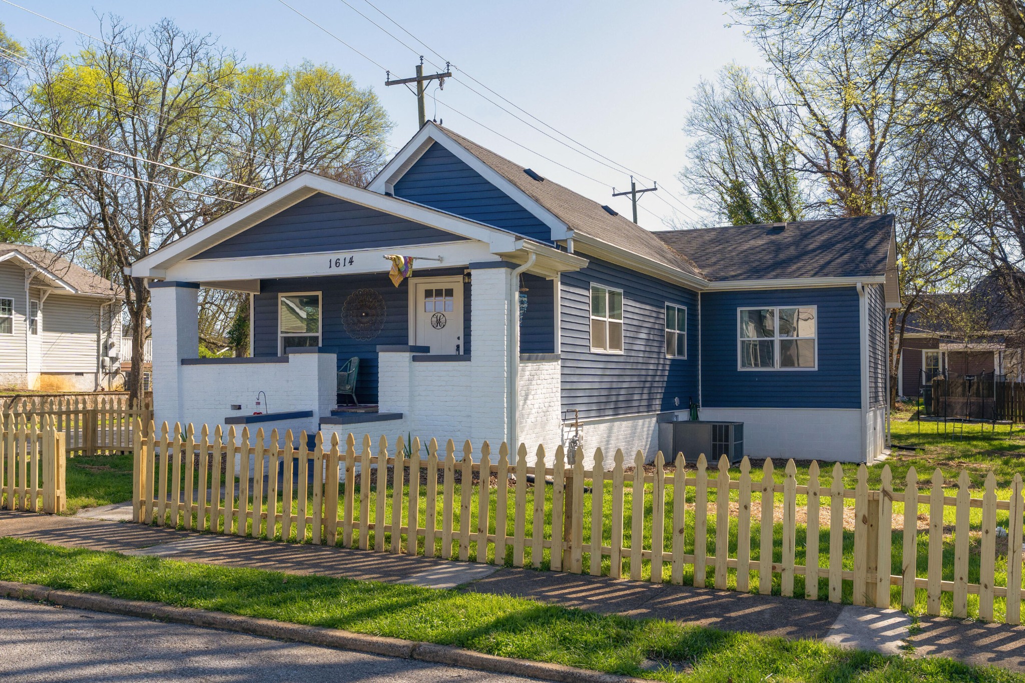 Homes for sale in Chattanooga, TN | 1614 E 12Th Street, Chattanooga, TN 37404 | MLS# 3148972