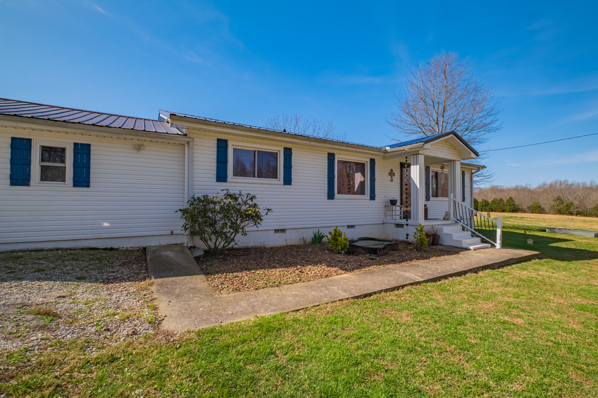 Homes for sale in Manchester, TN | 1919 Sixteenth Model Rd, Manchester, TN 37355 | MLS# 3149442