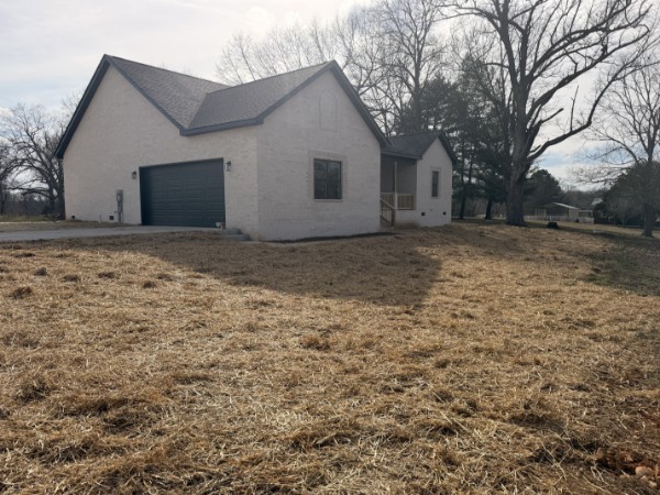 Homes for sale in Cadiz, KY | 523 Old Hopkinsville Rd, Cadiz, KY 42211 | MLS# 3149448