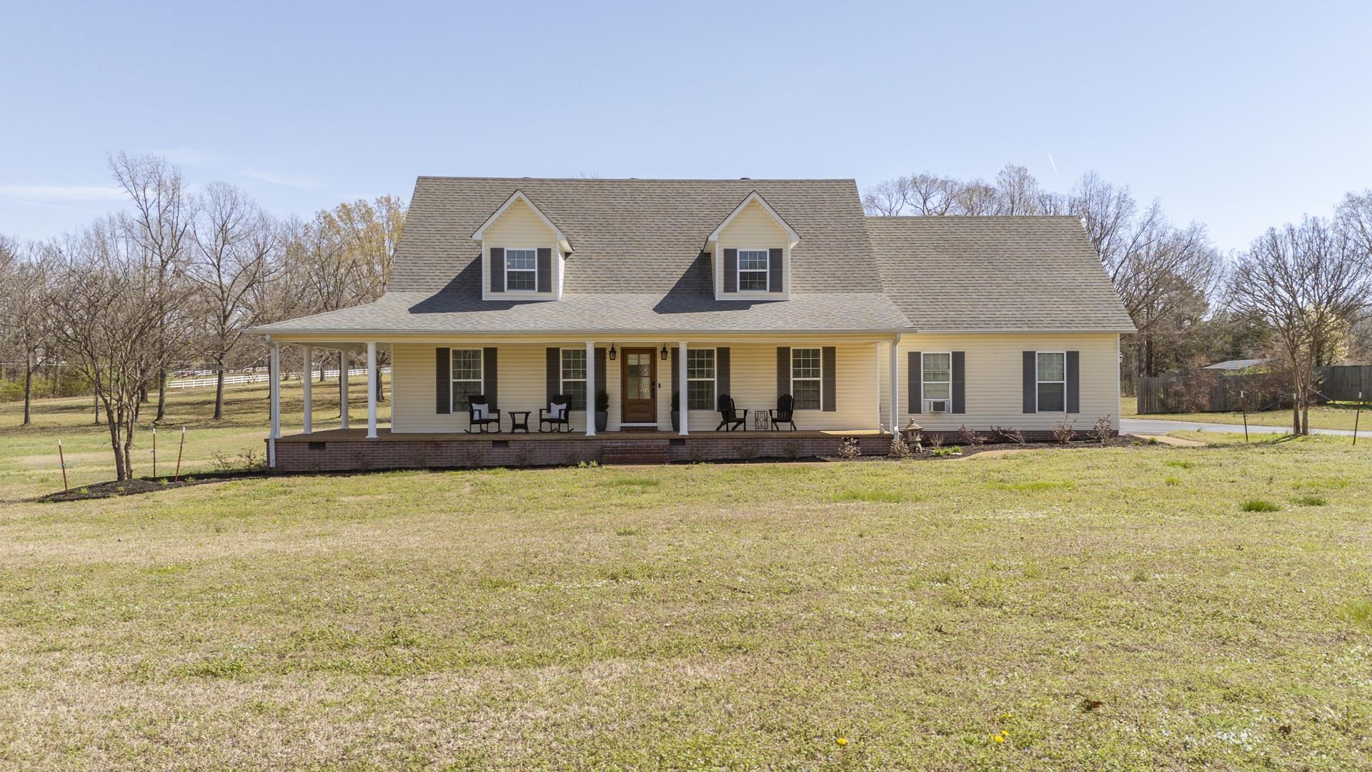 Homes for sale in Savannah, TN | 825 Raymond Mcanally Rd, Savannah, TN 38372 | MLS# 3149847