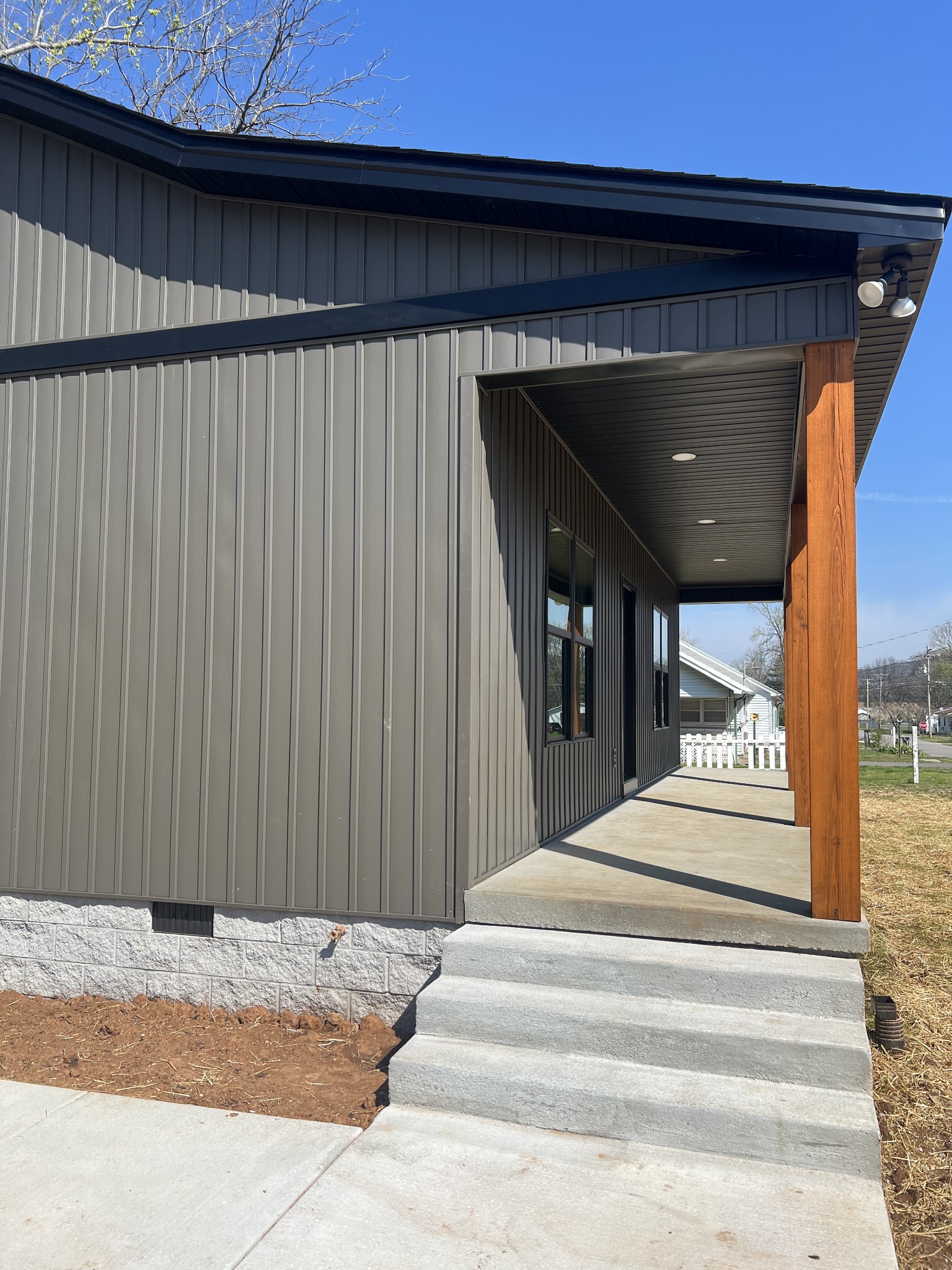 Homes for sale in Cowan, TN | 401 Hawkins St, Cowan, TN 37318 | MLS# 3149872