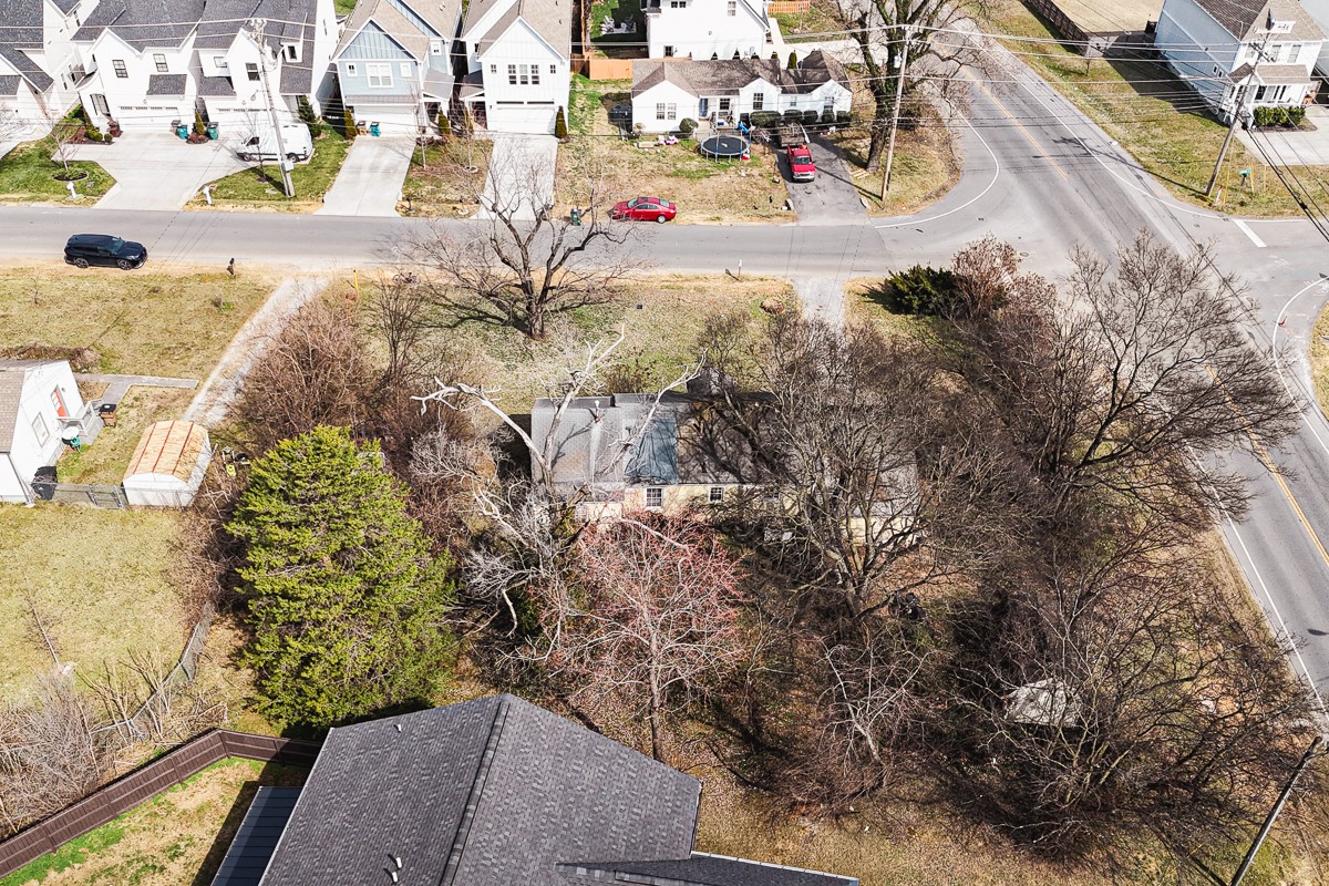 Homes for sale in Nashville, TN | 1911 Hutton Dr, Nashville, TN 37210 | MLS# 3152714