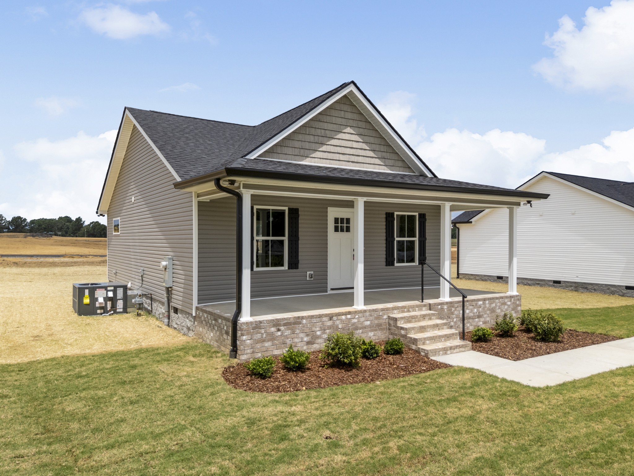 Homes for sale in Mc Ewen, TN | 935 Wilkie St N, Mc Ewen, TN 37101 | MLS# 3152422
