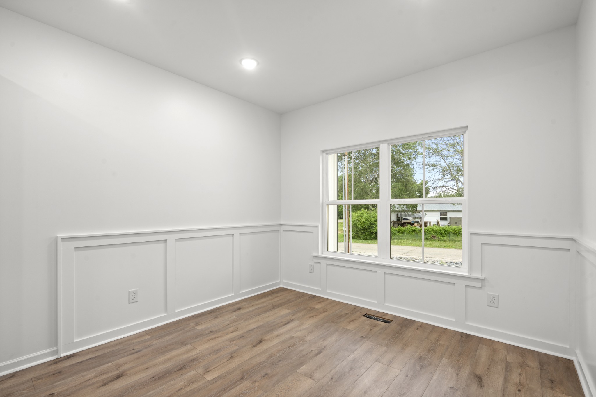 Homes for sale in Mc Ewen, TN | 945 Wilkie St N, Mc Ewen, TN 37101 | MLS# 3152432