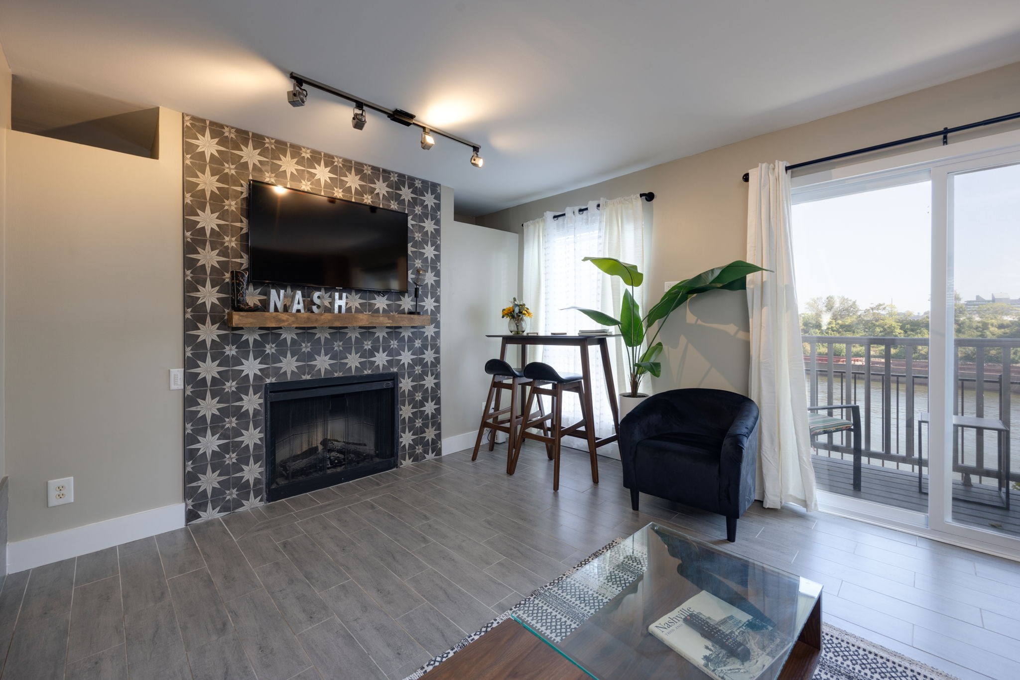 Homes for sale in Nashville, TN | 738 1St Ave N, Nashville, TN 37201 | MLS# 3152944