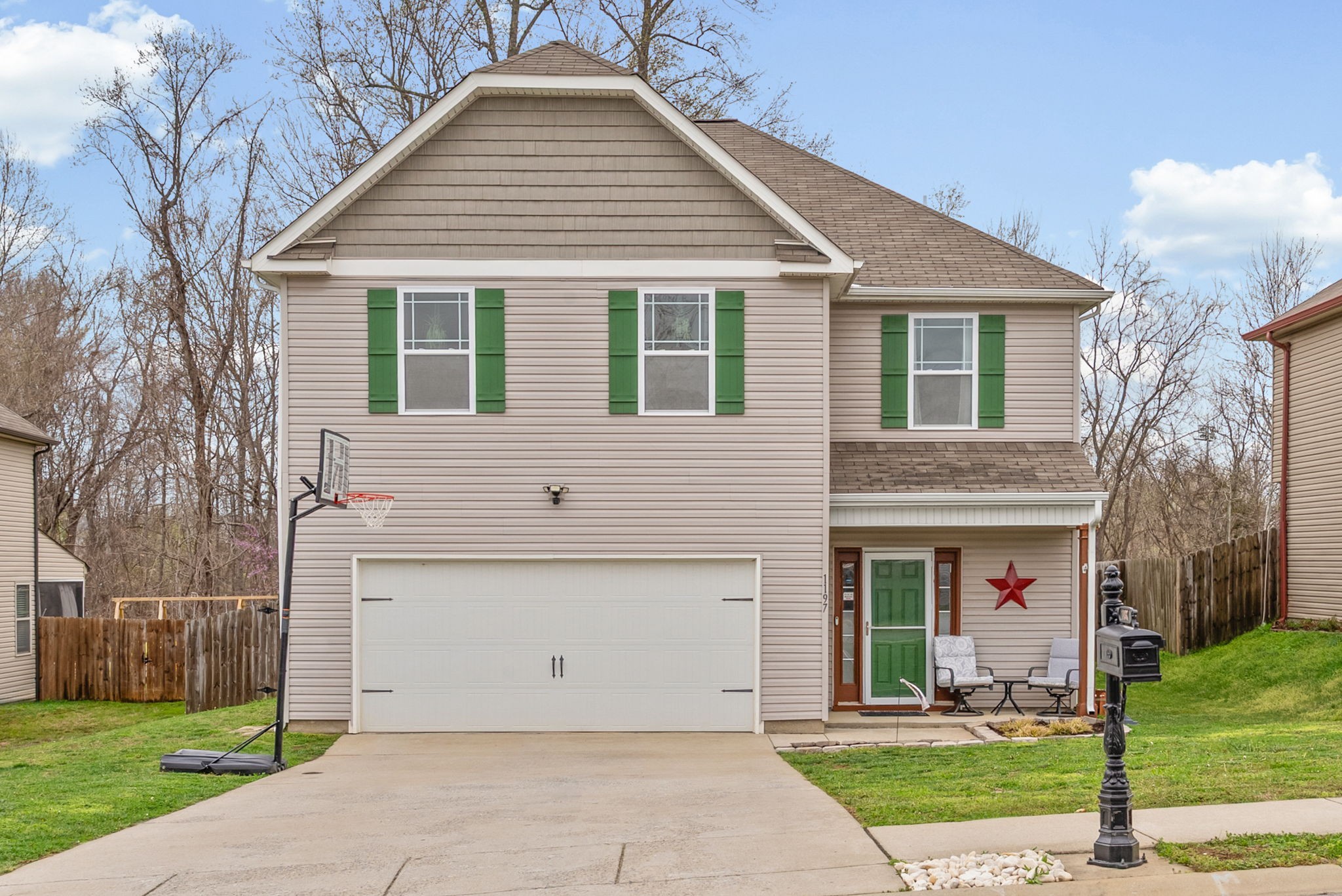 Homes for sale in Clarksville, TN | 1197 Henry Pl Blvd, Clarksville, TN 37042 | MLS# 3152805